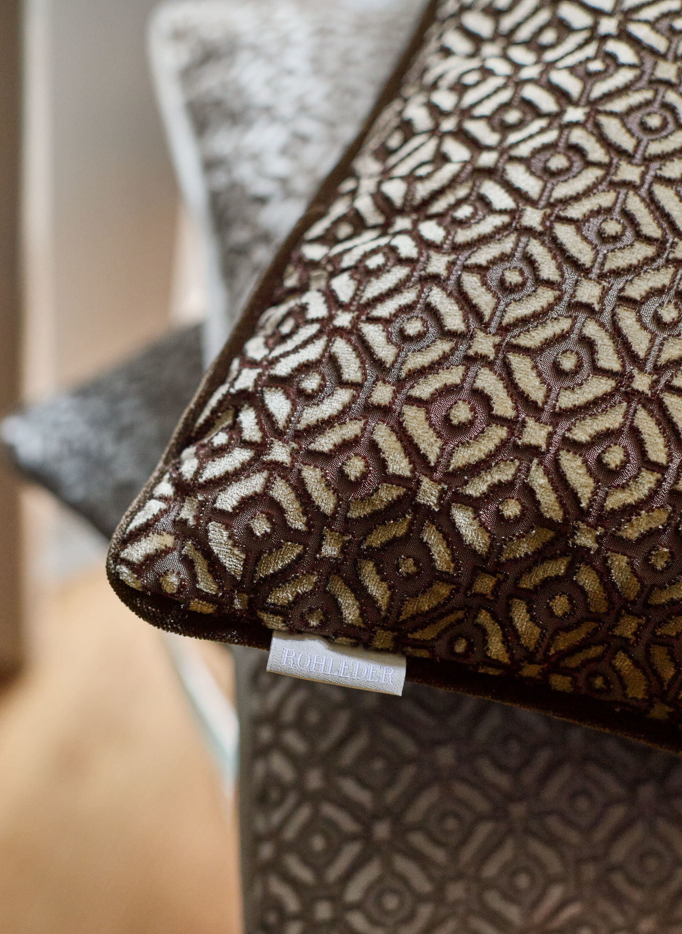 ROHLEDER NOBLE Decorative Velvet Cushion: CAMEL / SILVER / BLACK