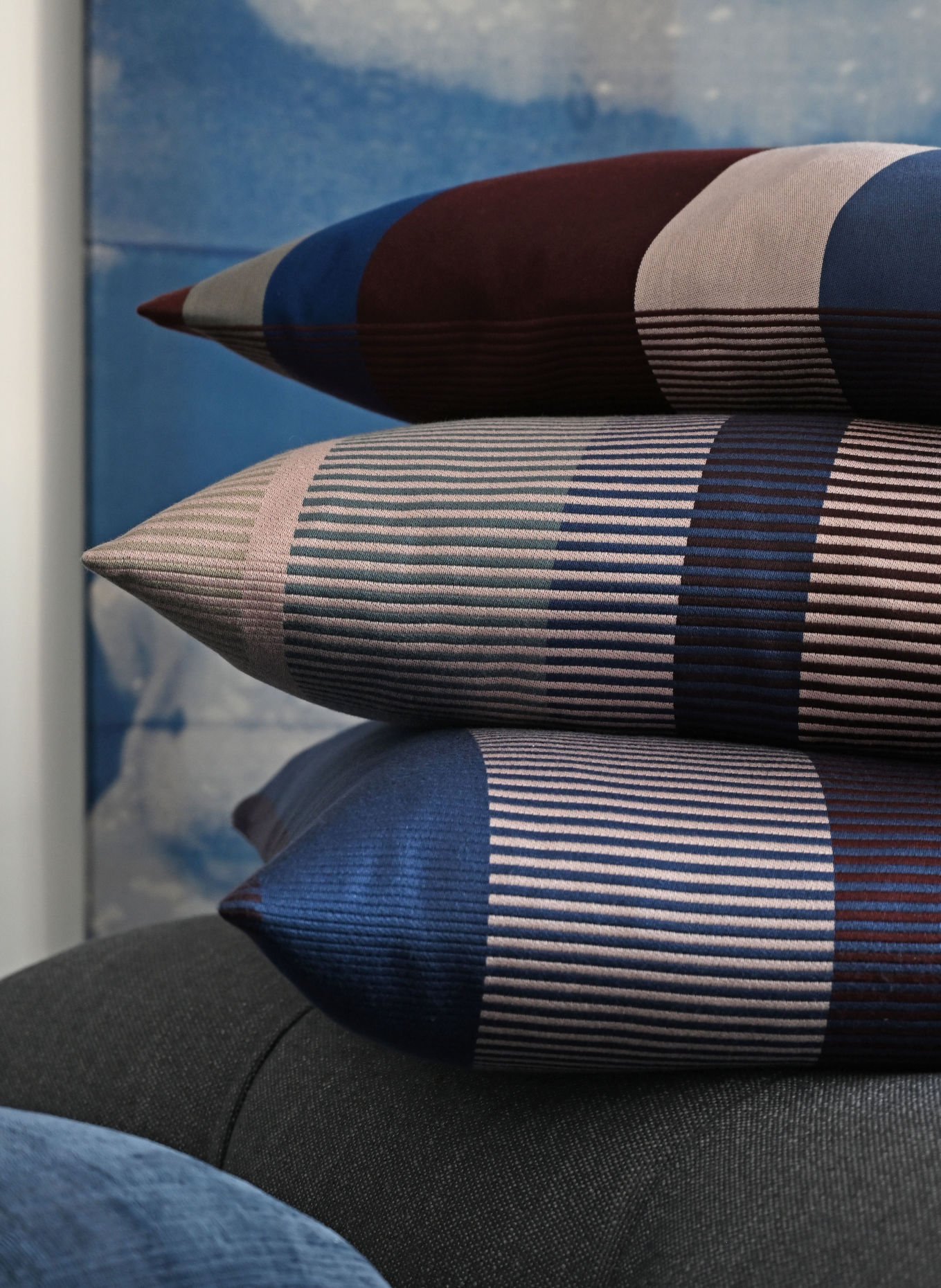 ROHLEDER Decorative cushion BIG STRIPE: DARK BLUE / BEIGE / BLUE GRAY
