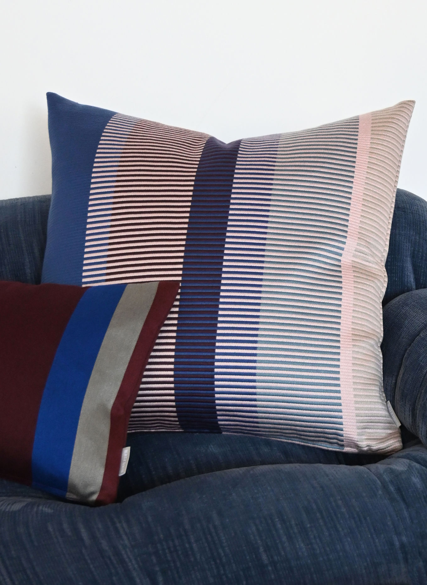 ROHLEDER Decorative cushion BIG STRIPE: DARK BLUE / BEIGE / BLUE GRAY