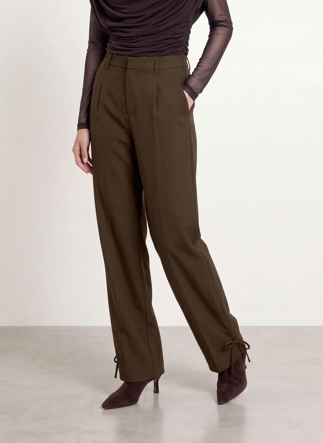 NEO NOIR Marlenehose ISOTTA: DUNKELBRAUN