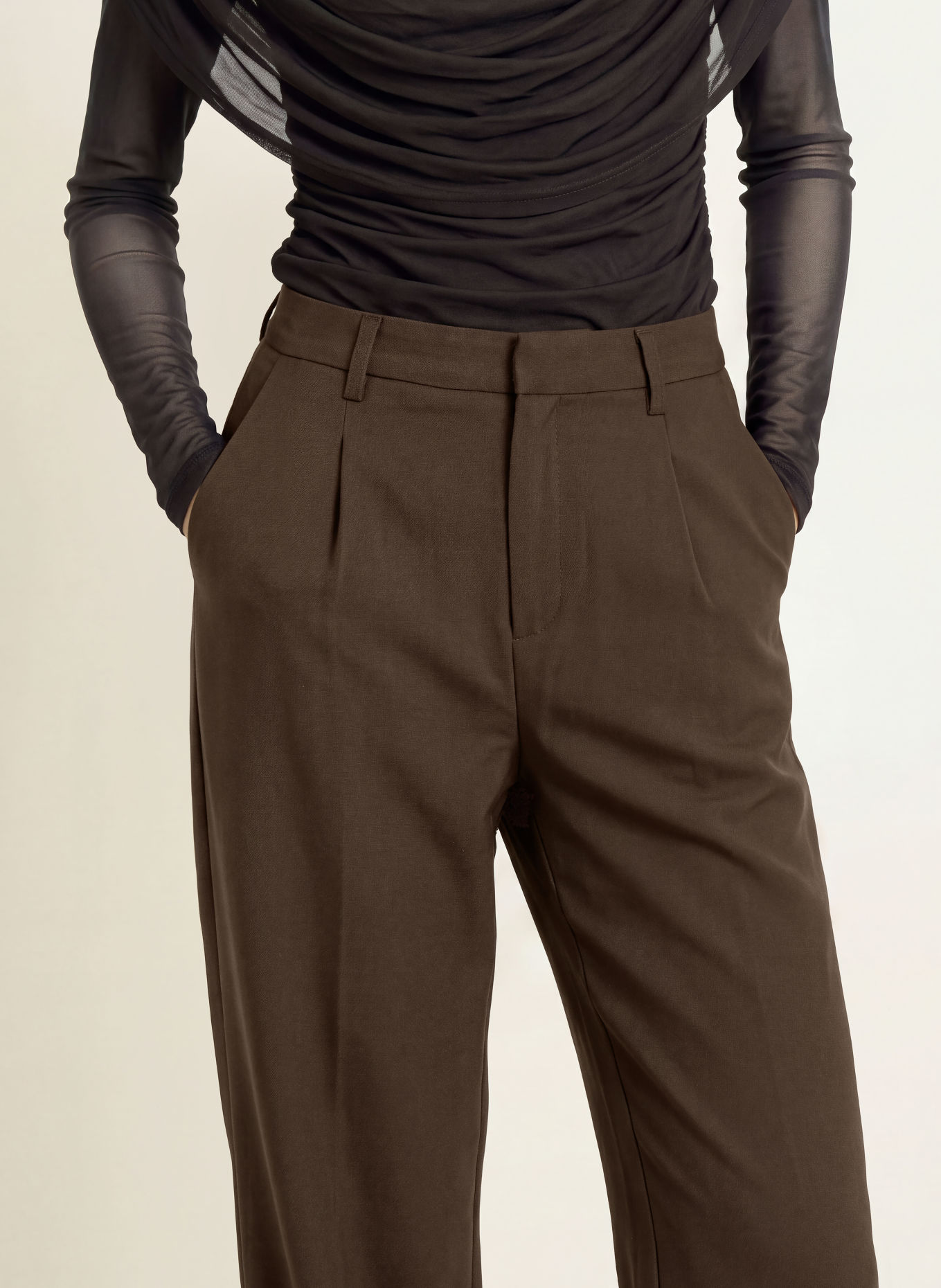 NEO NOIR Marlenehose ISOTTA: DUNKELBRAUN