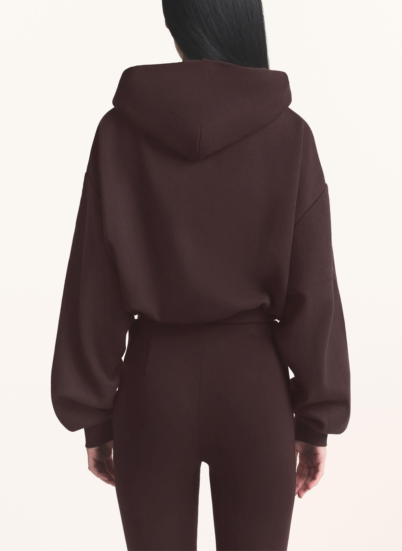 SKIMS Pohodlná domácí mikina s kapucí z bavlněného fleece: ESPRESSO