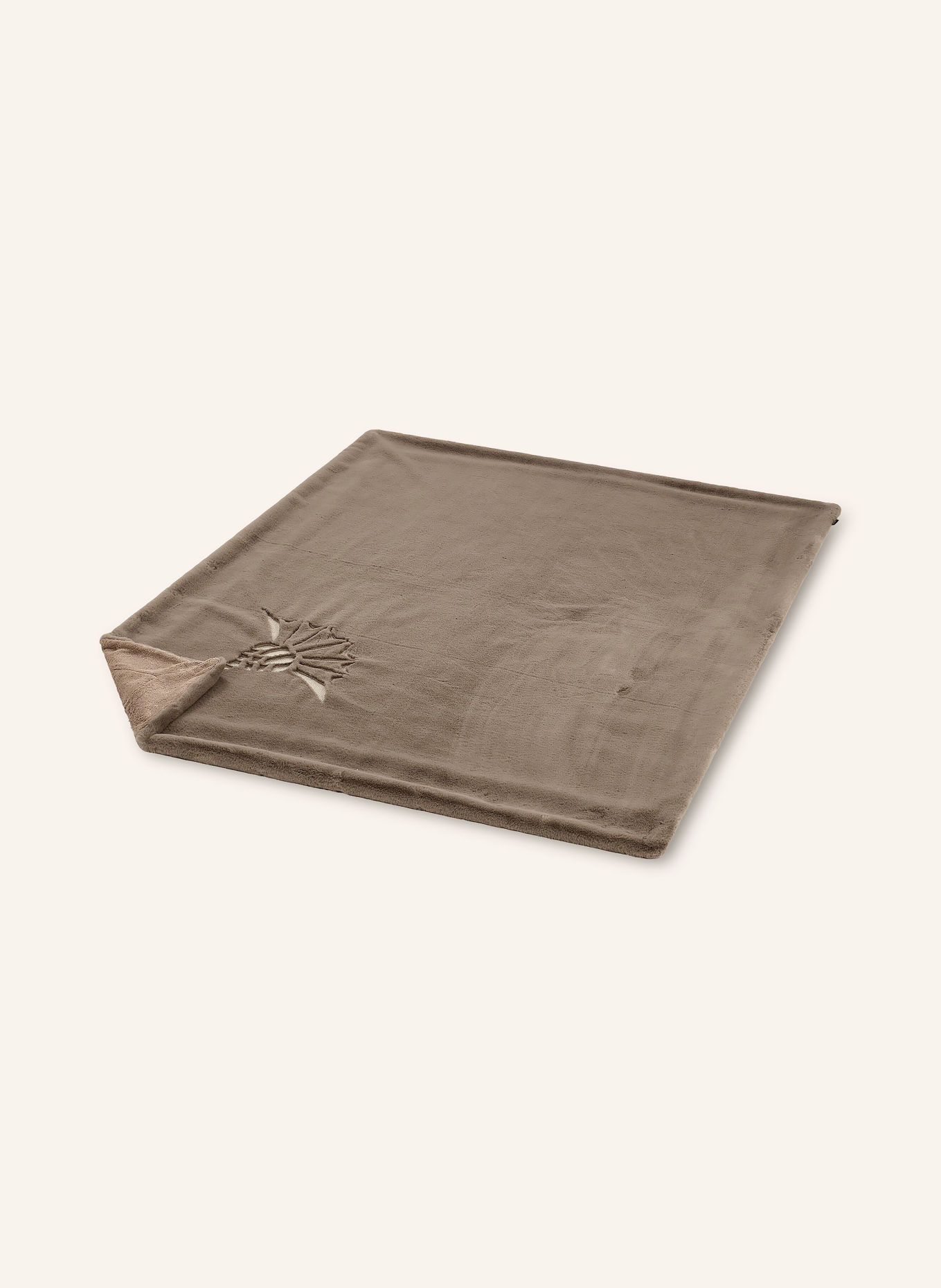 JOOP! J!TENDER Faux Fur Throw blanket: BEIGE