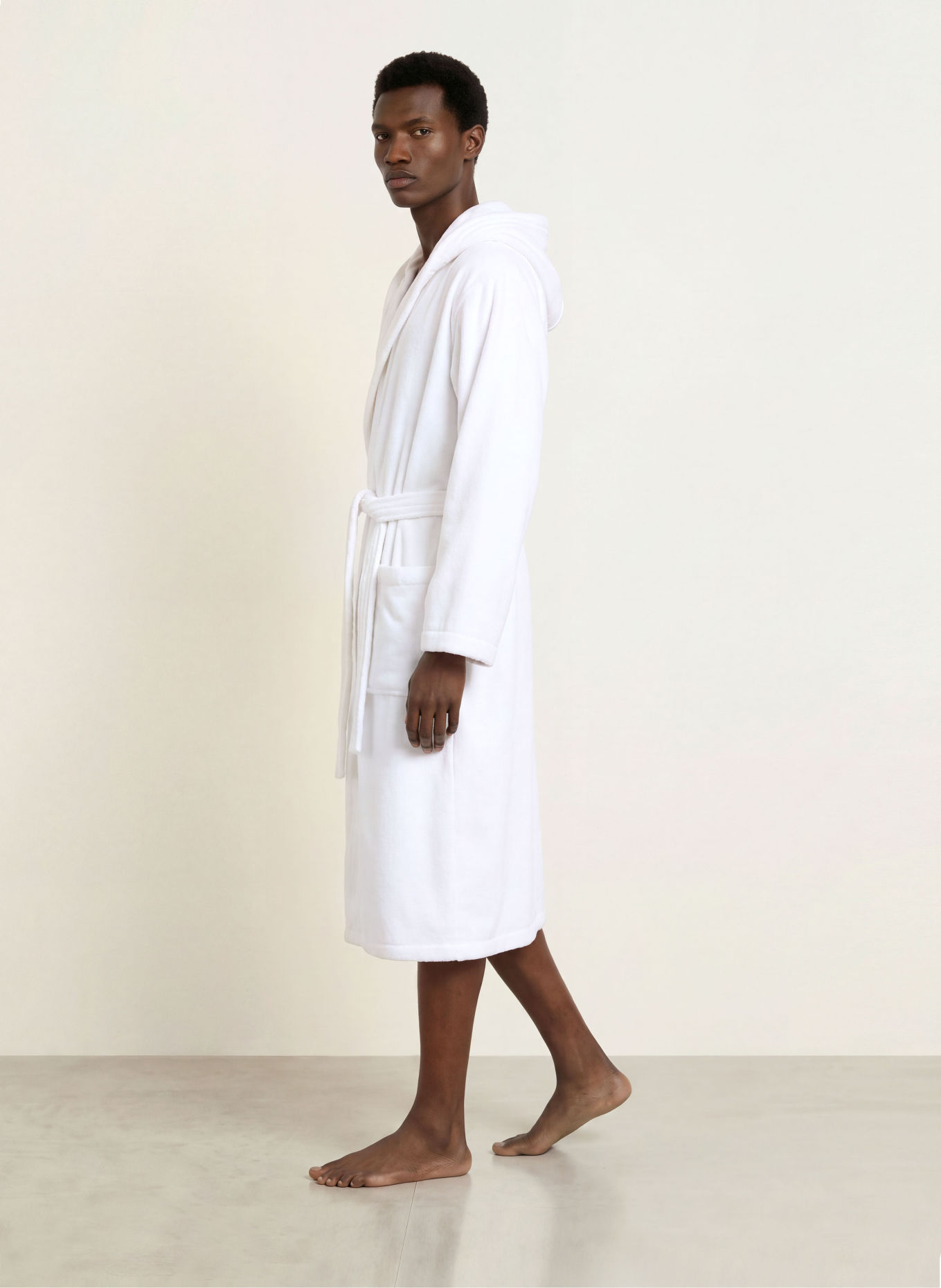 Cawö Men's WTH Hooded Bathrobe: WHITE
