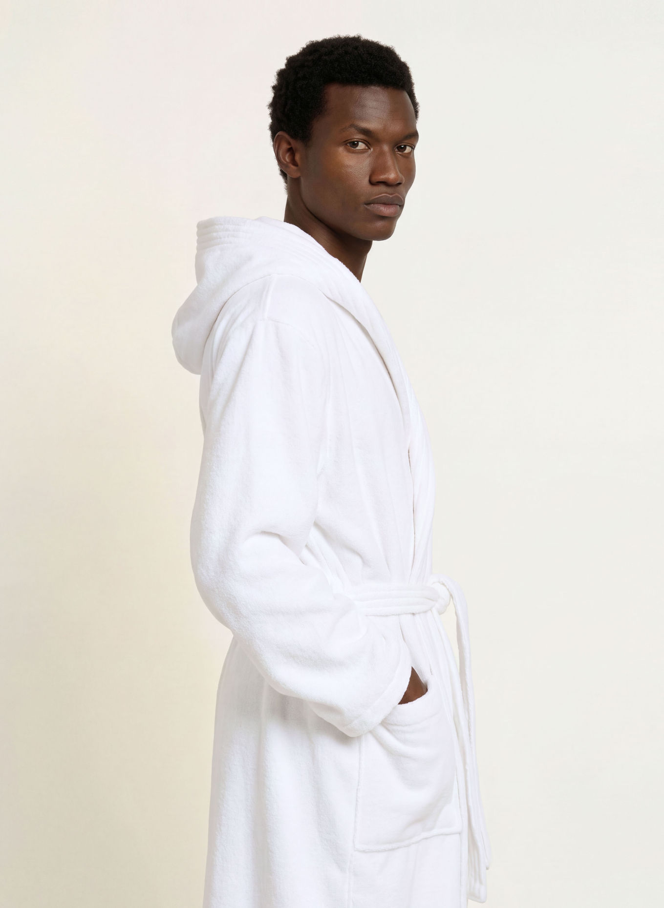 Cawö Men's WTH Hooded Bathrobe: WHITE