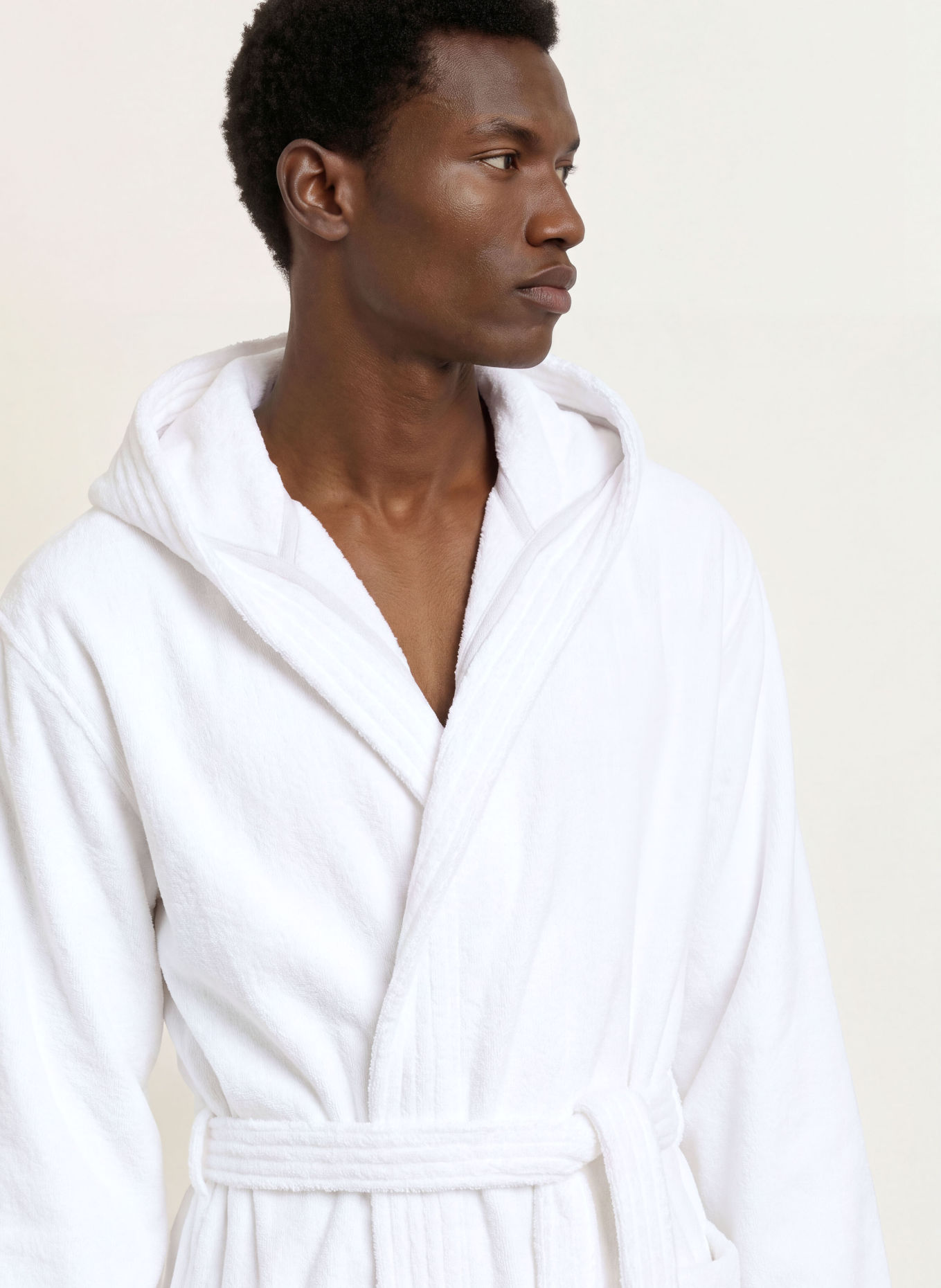 Cawö Men's WTH Hooded Bathrobe: WHITE