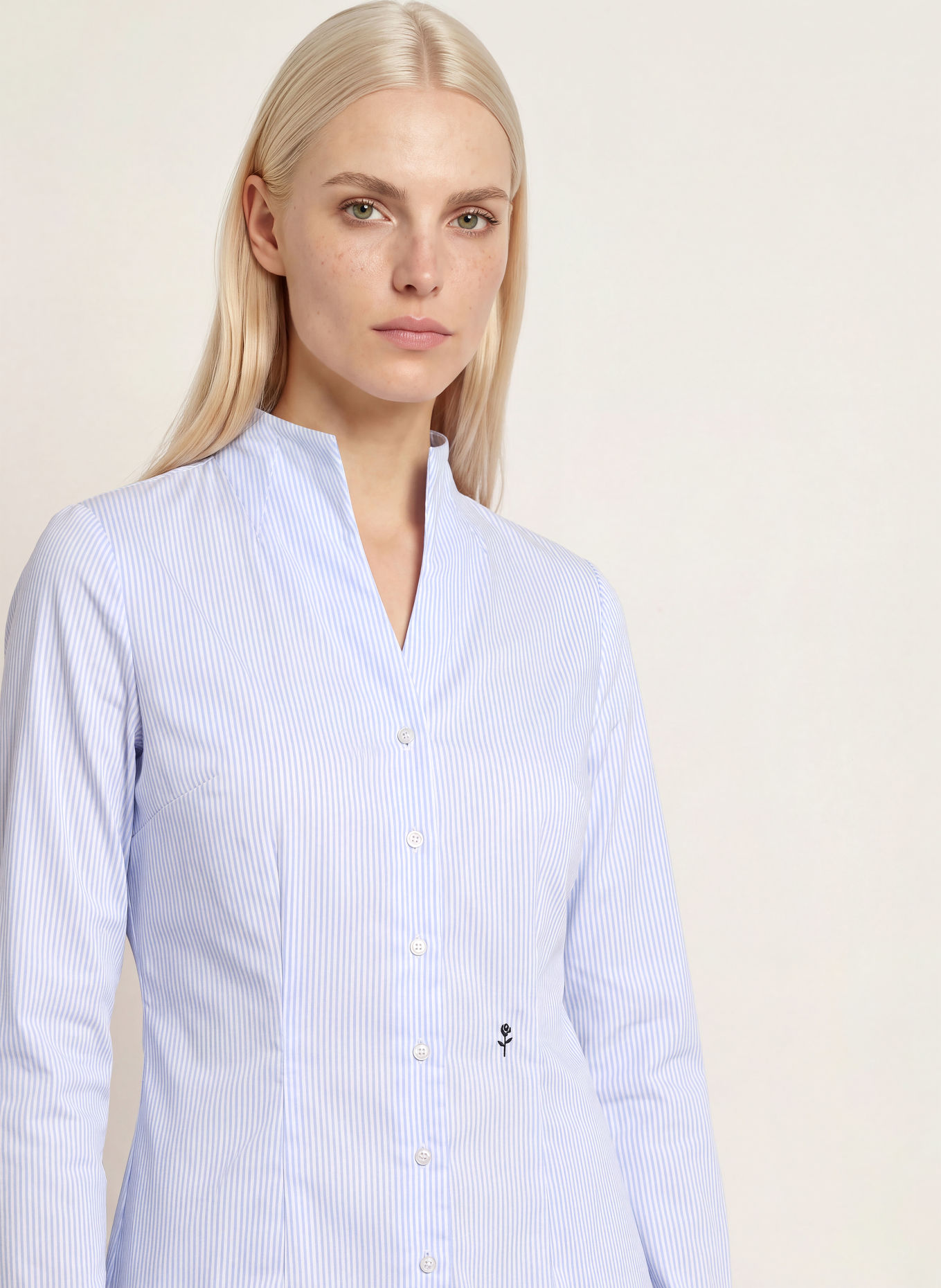 seidensticker Bluse ALMUT: HELLBLAU / WEISS