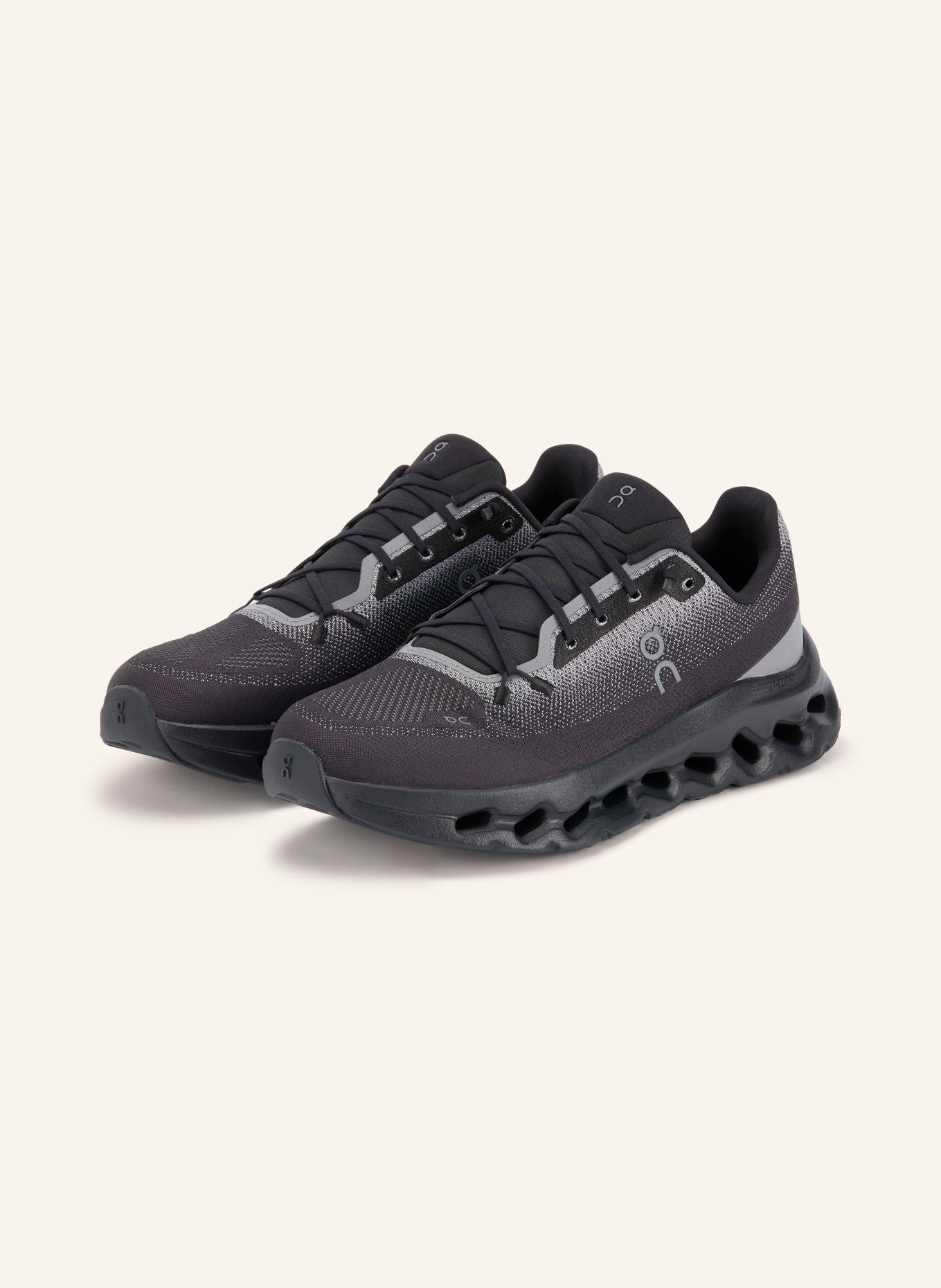 On CLOUDTILT Sneakers: BLACK / LIGHT GRAY