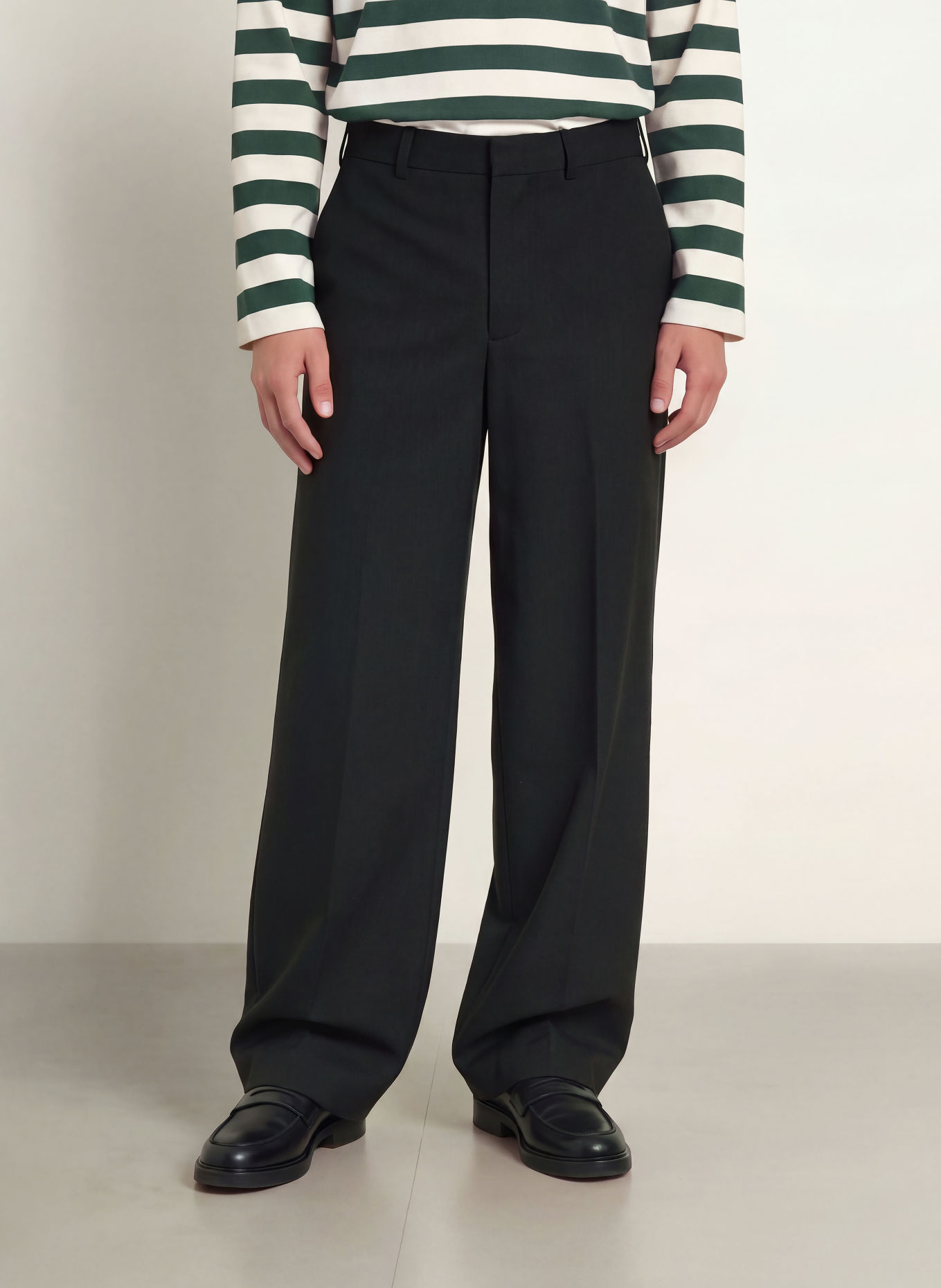 ARKET Regular-Fit Trousers: BLACK