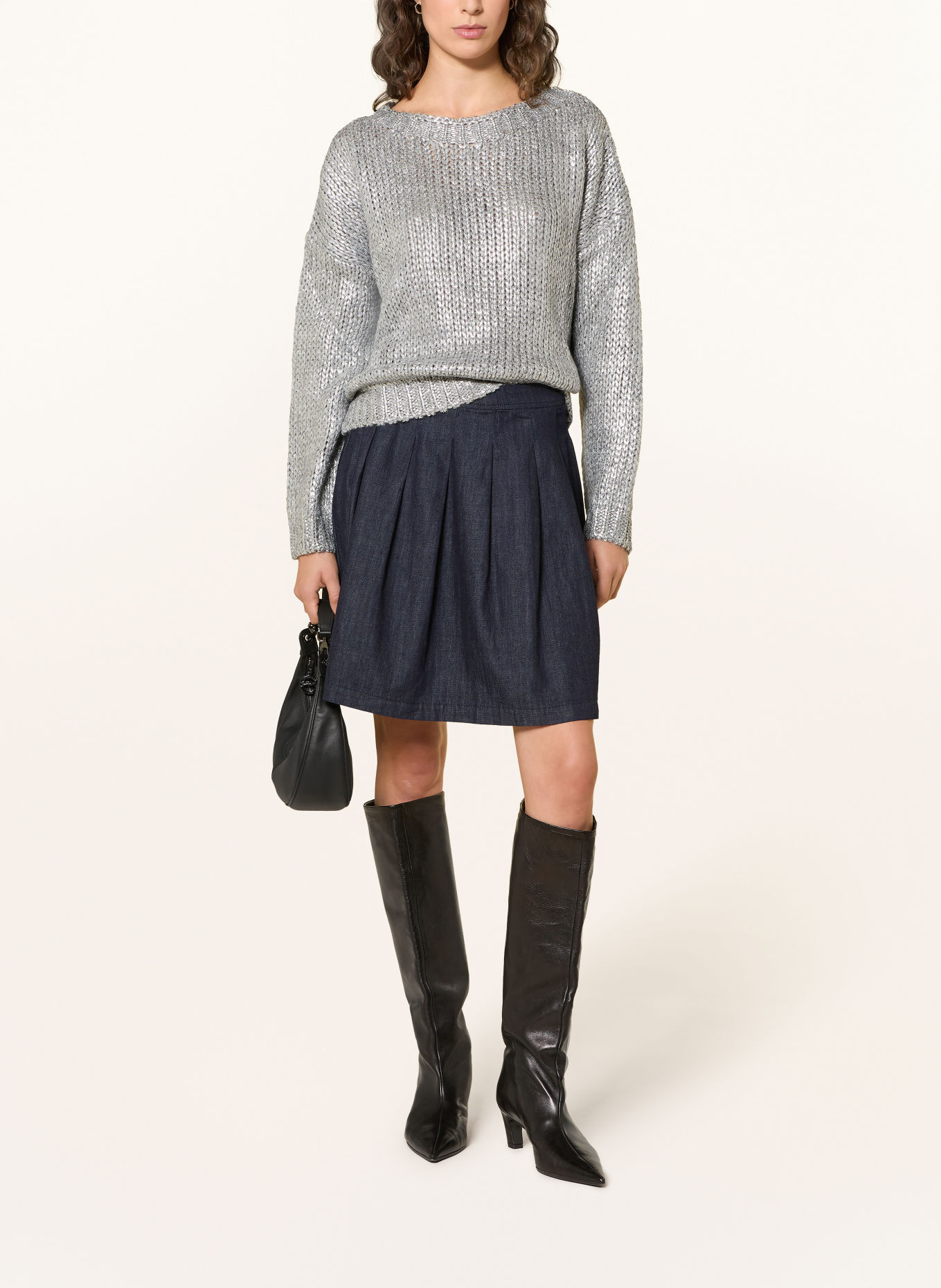 Rich & Royal Sweater: SILVER