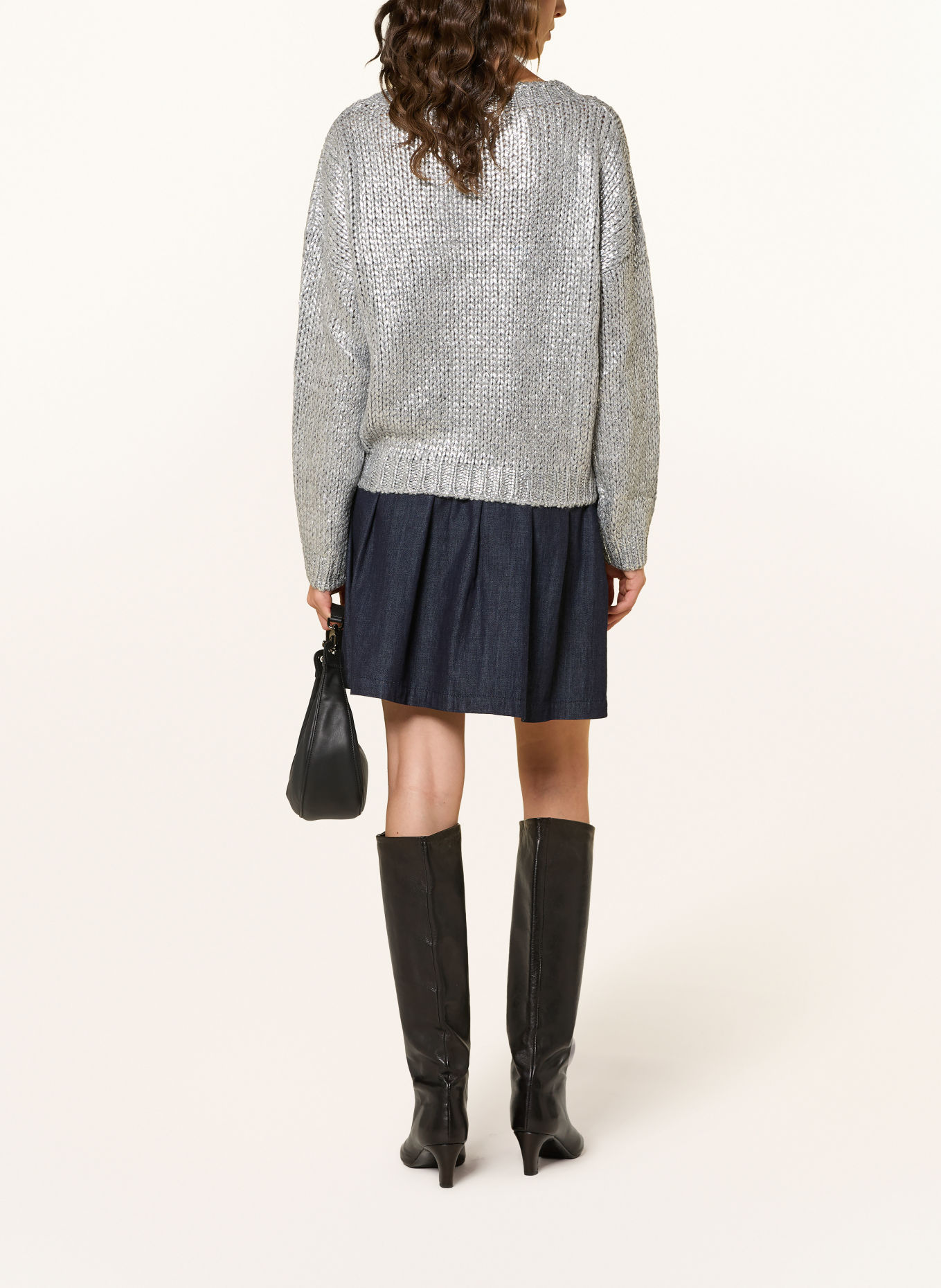 Rich & Royal Sweater: SILVER