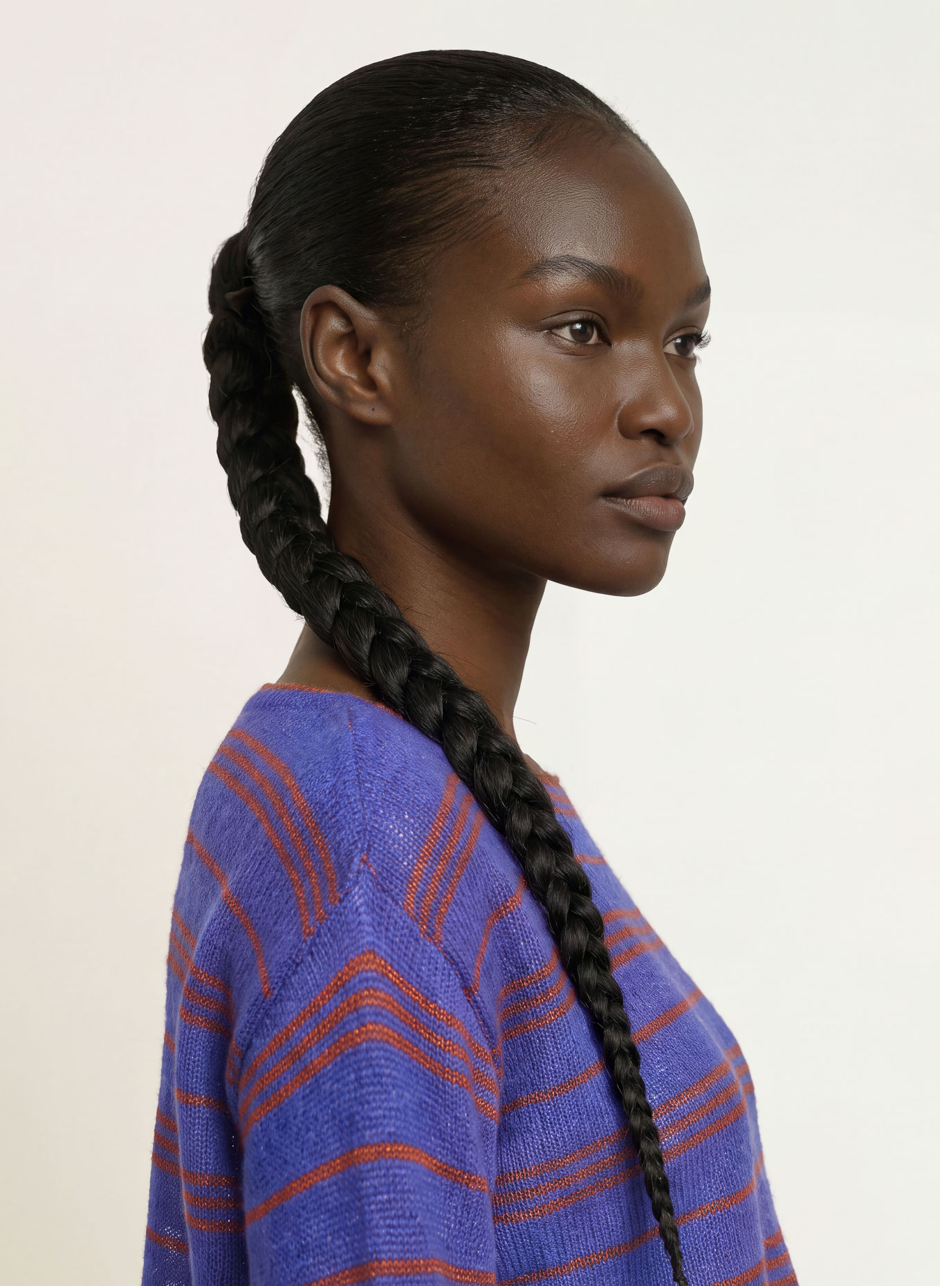 American Vintage Pull BODYROW: BLEU FONCÉ / MARRON