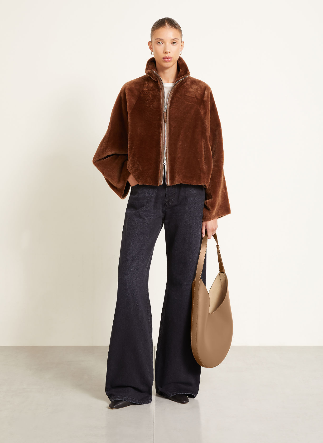 AESTHER EKME HOBO LARGE Bucket bag: BROWN