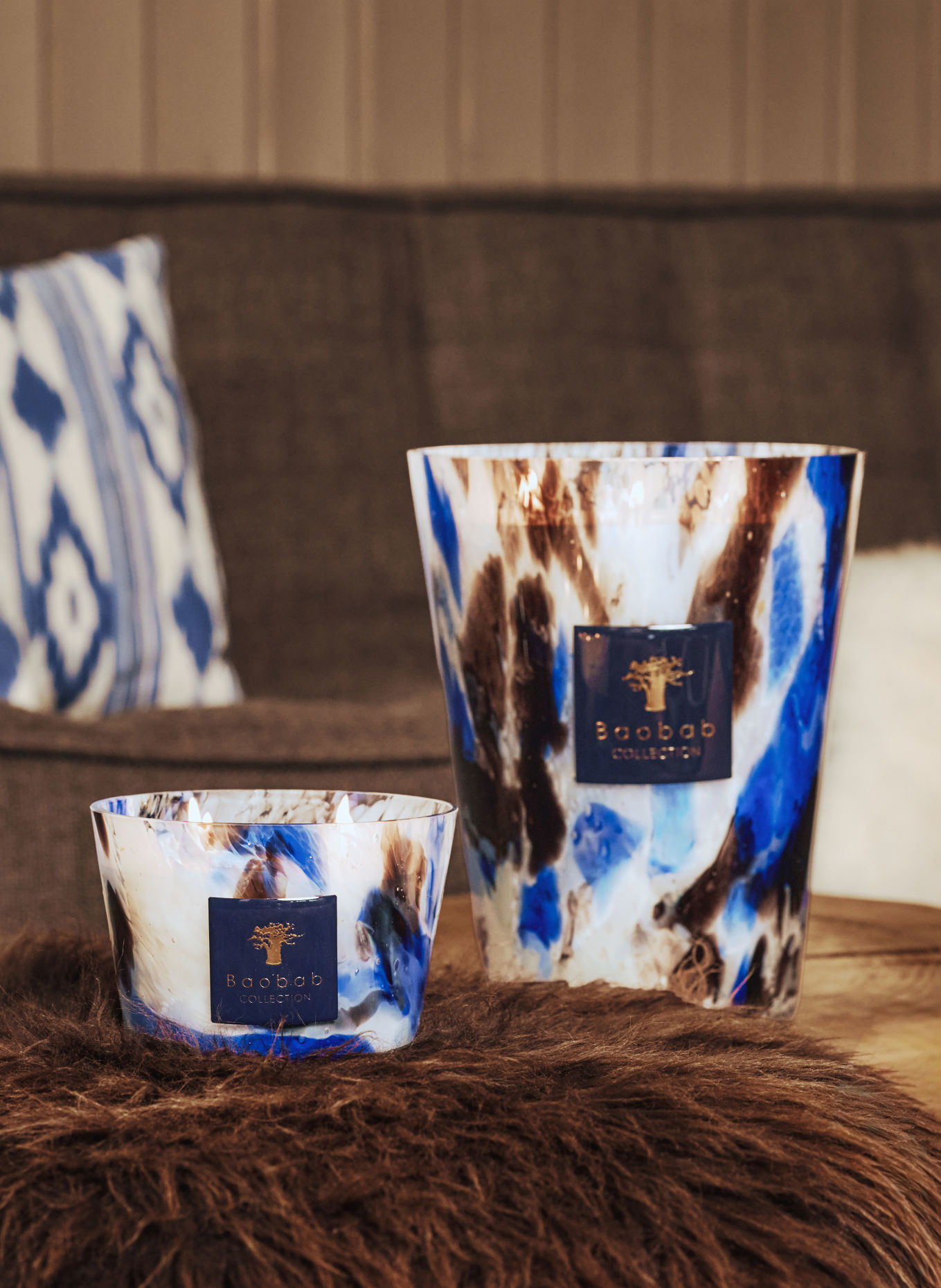 Baobab COLLECTION Duftkerze HALONA BLUE WORLD: WEISS / DUNKELBRAUN / BLAU
