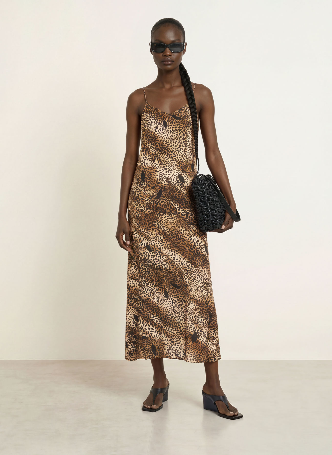 MARYAN MEHLHORN Beach dress: LIGHT BROWN / BLACK
