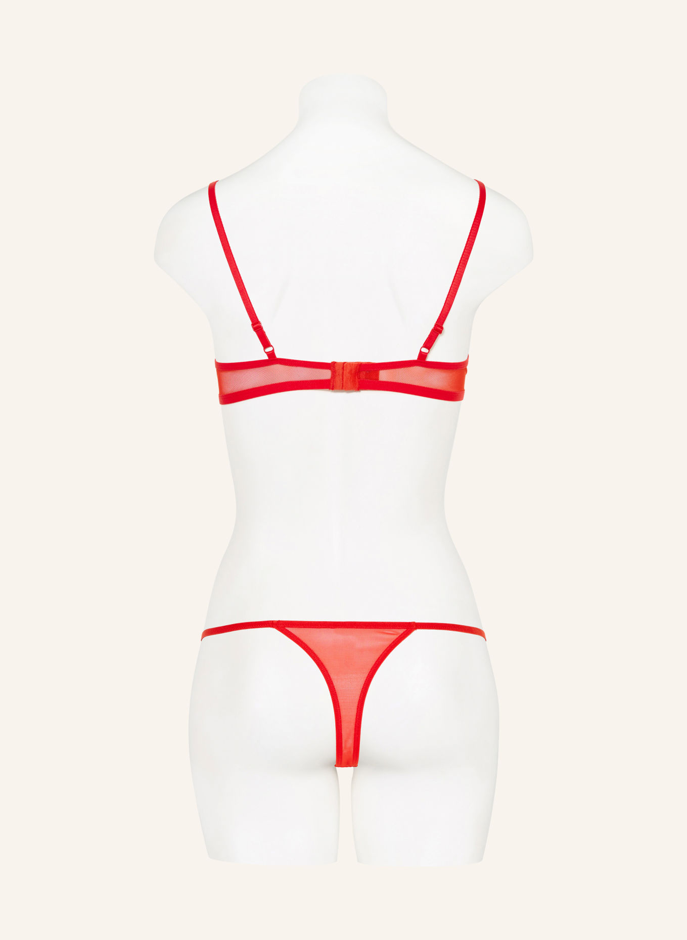 saint sass String KISS ME: ROOD