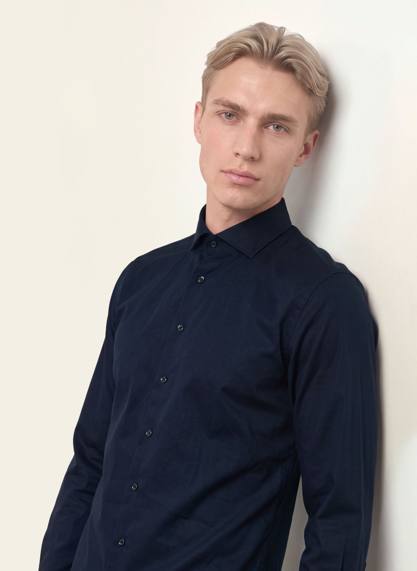 PROFUOMO Koszula o kroju slim fit: GRANATOWY