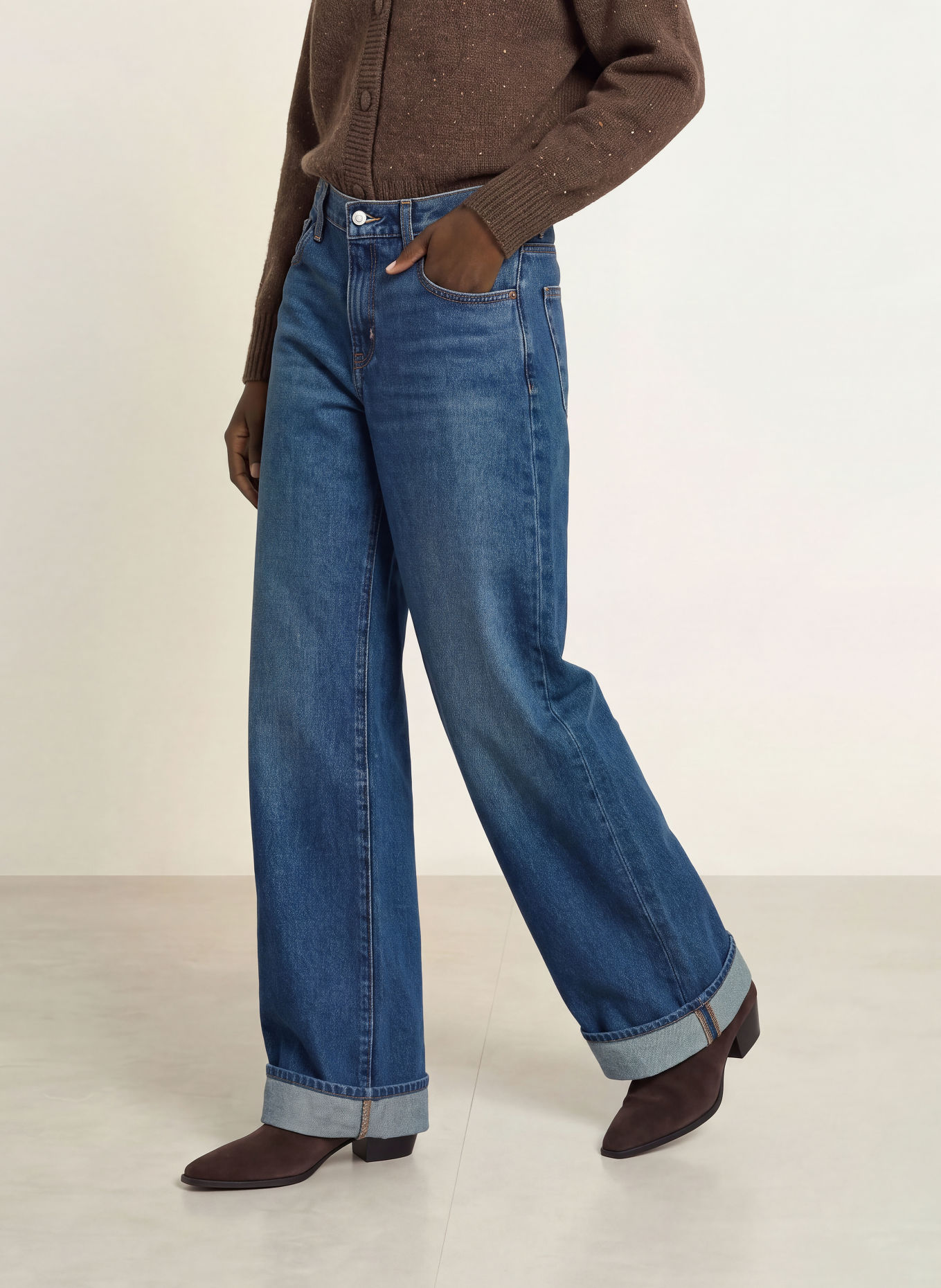 FRAME Wide Leg Jeans THE CUFFED LOW BOW: VOLL VOLT