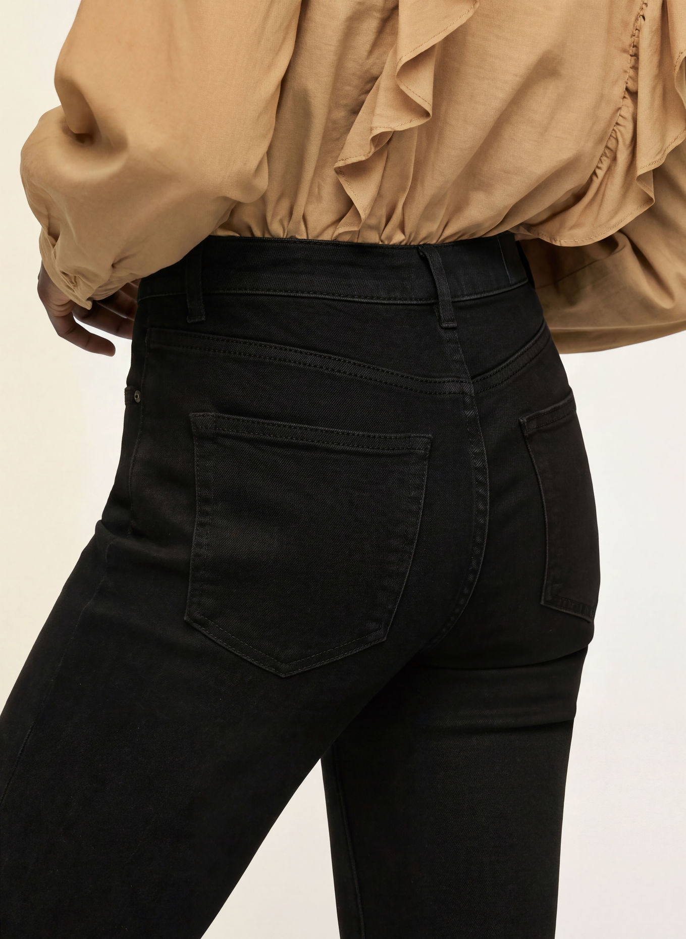 FRAME Jean bootcut THE REBOOT CROP: BLK BLACK