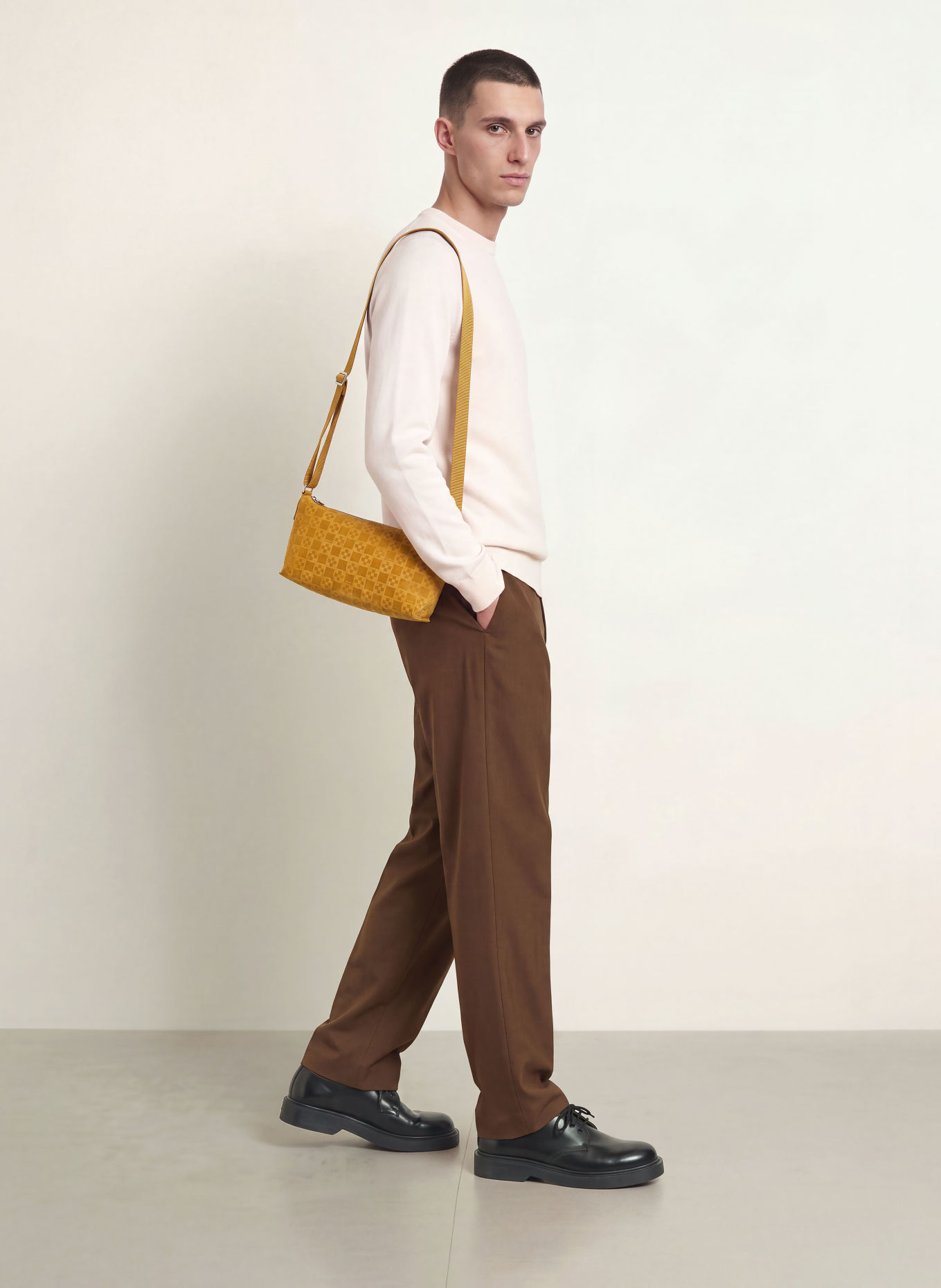SANDRO Hose GERARD Regular Fit: DUNKELBRAUN