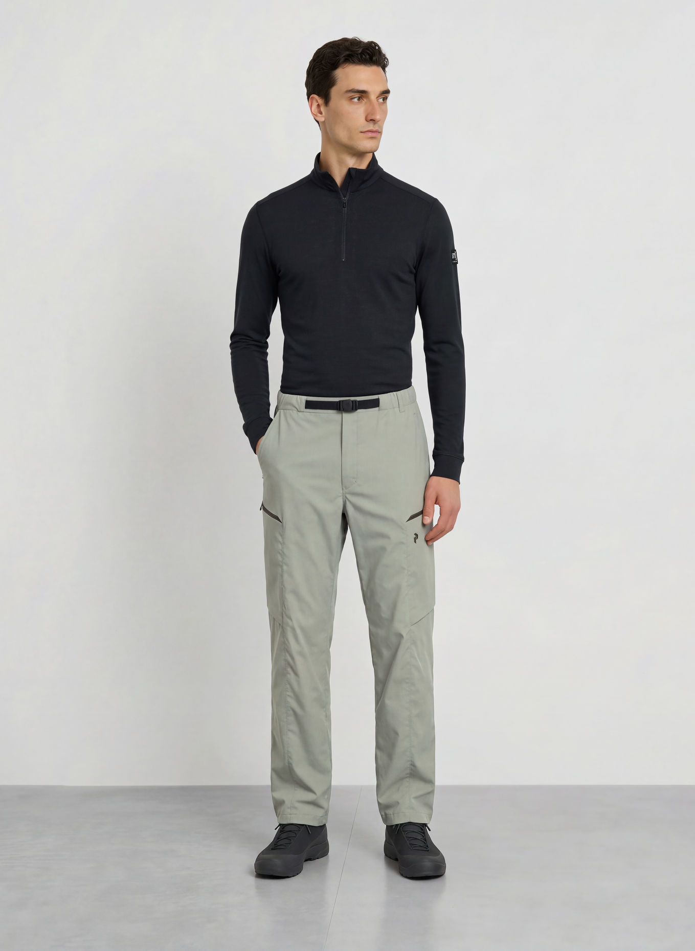 super.natural TUNDRA175 functional shirt with merino wool: BLACK