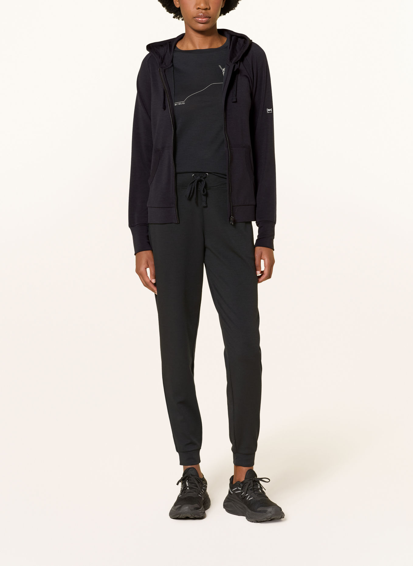 super.natural EVERYDAY Training jacket with Merino Wool: BLACK