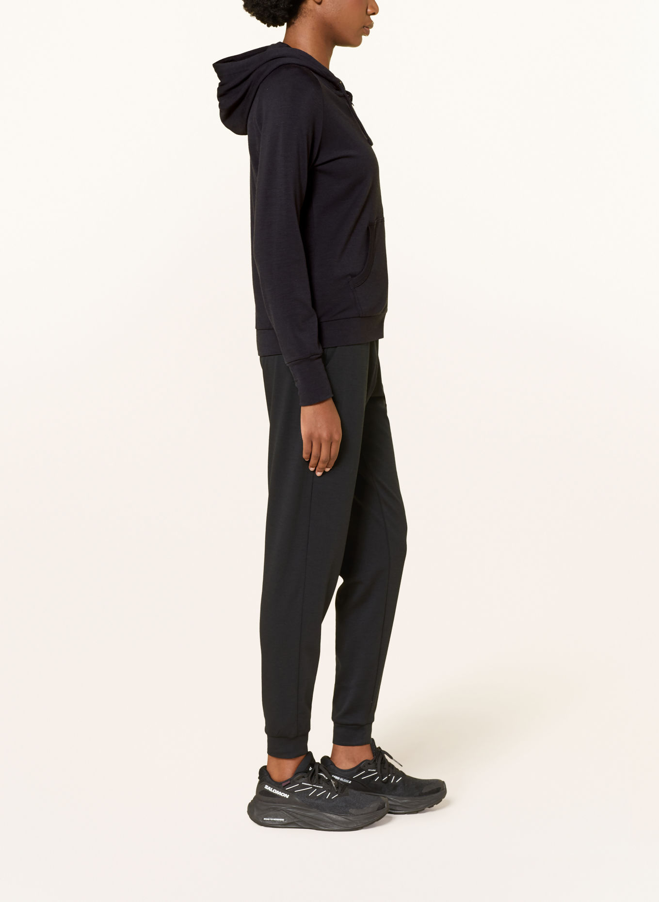 super.natural EVERYDAY Training jacket with Merino Wool: BLACK