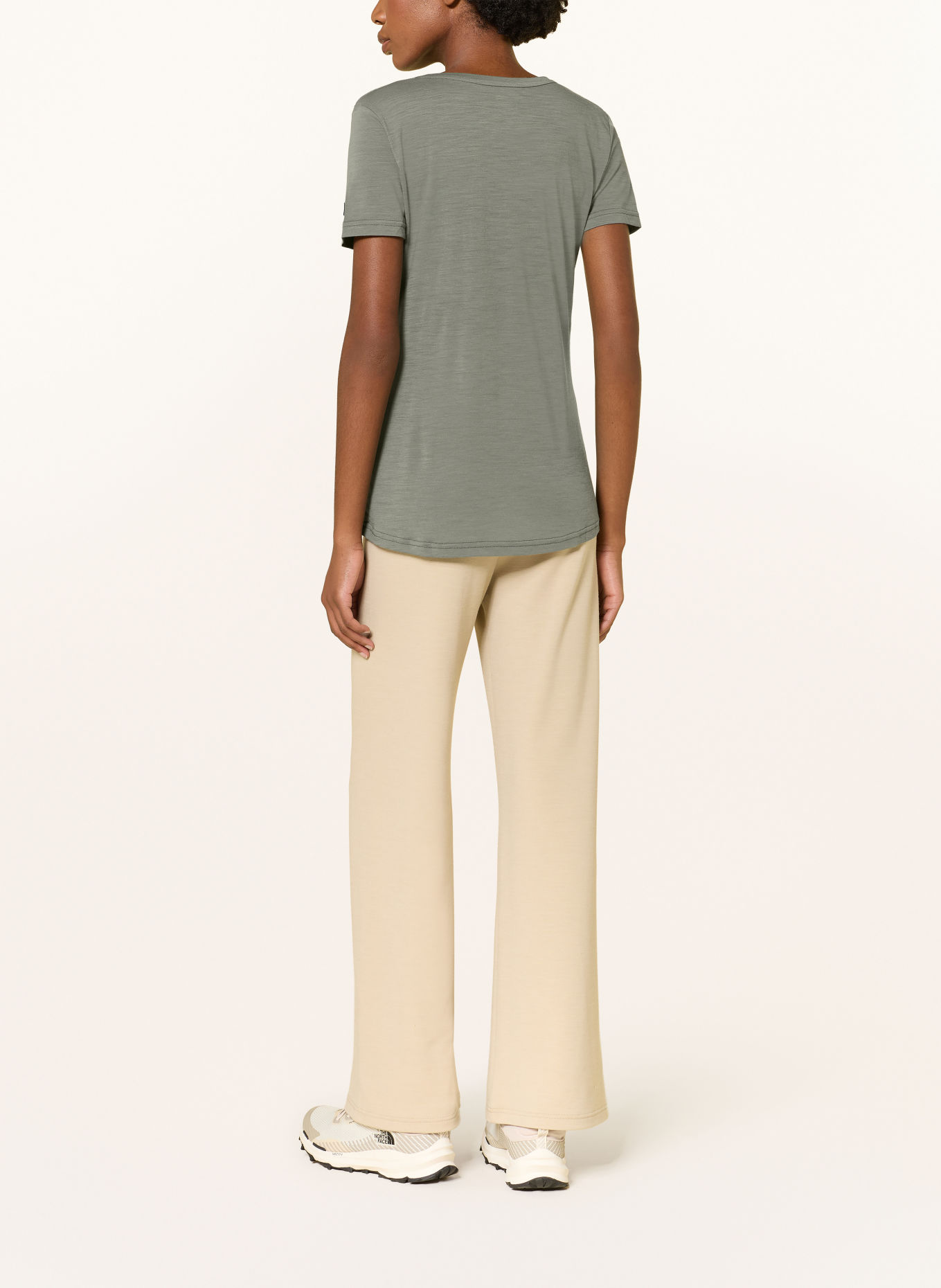 super.natural PREIKESTOLEN CLIFFS Functional shirt with Merino Wool: GREEN / ROSE GOLD