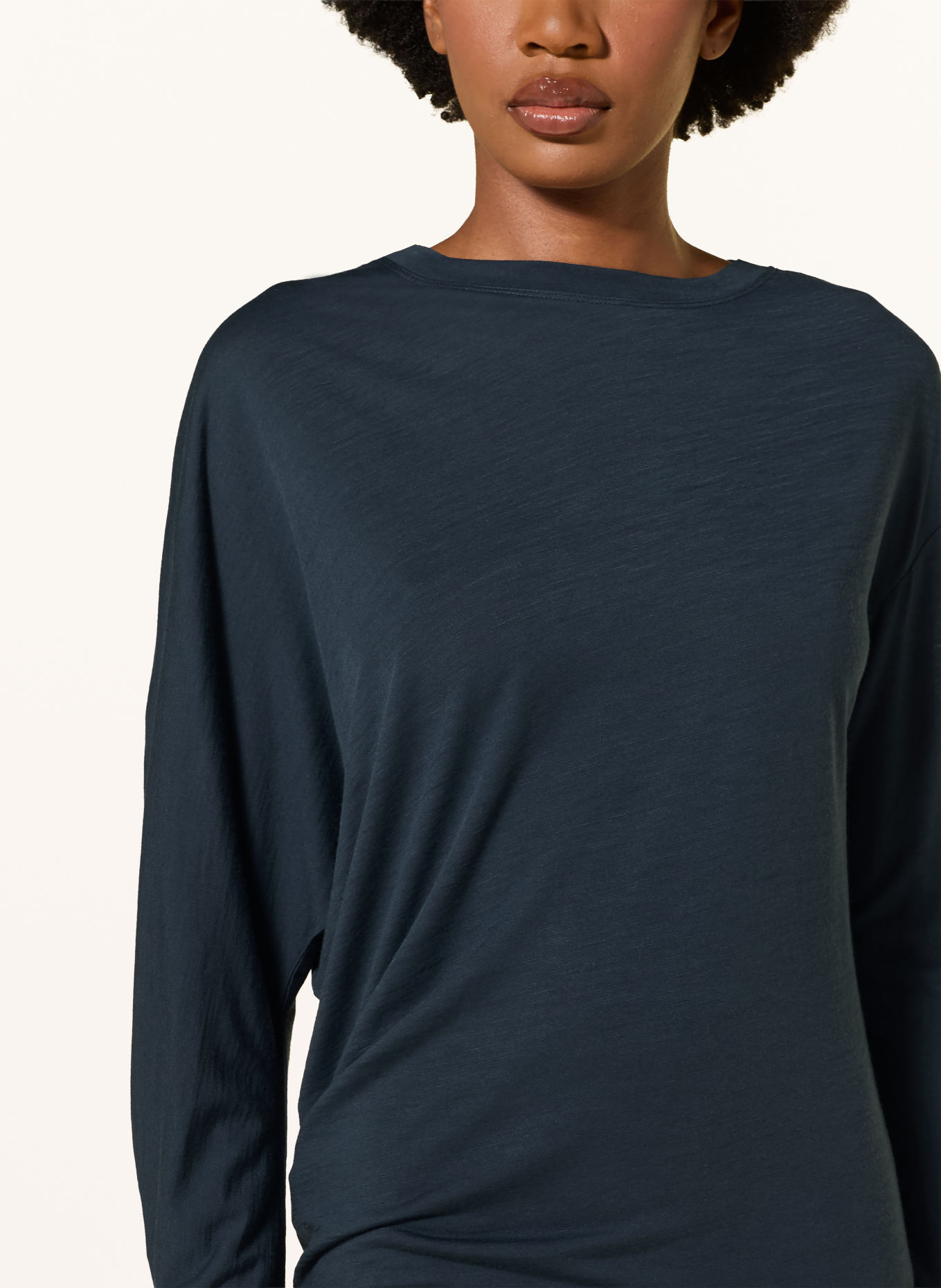 super.natural YOGA LOOSE Functional shirt with Merino Wool: DARK BLUE