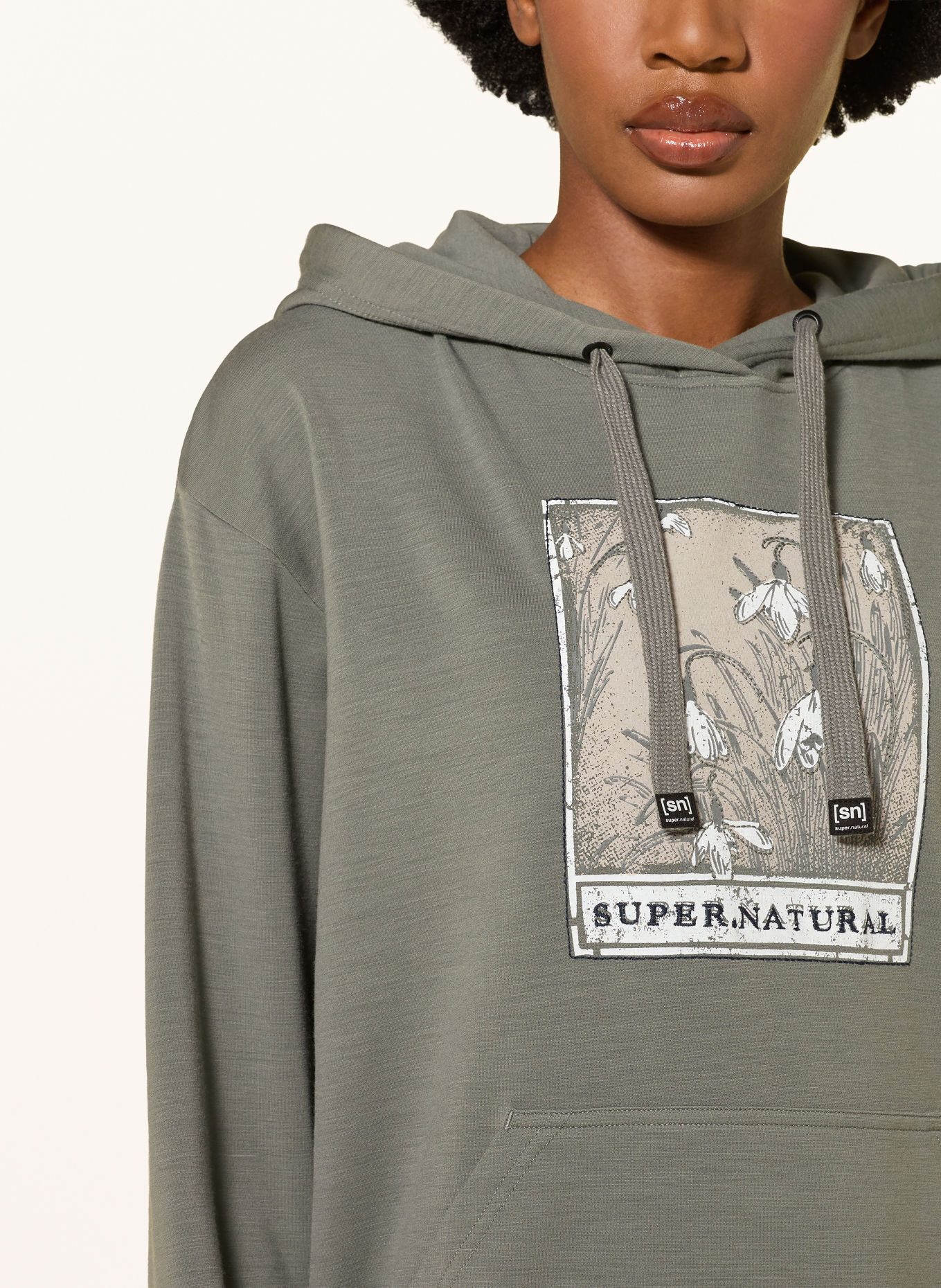 super.natural SNOWDROPS Hoodie with Merino Wool: KHAKI / BEIGE / ECRU