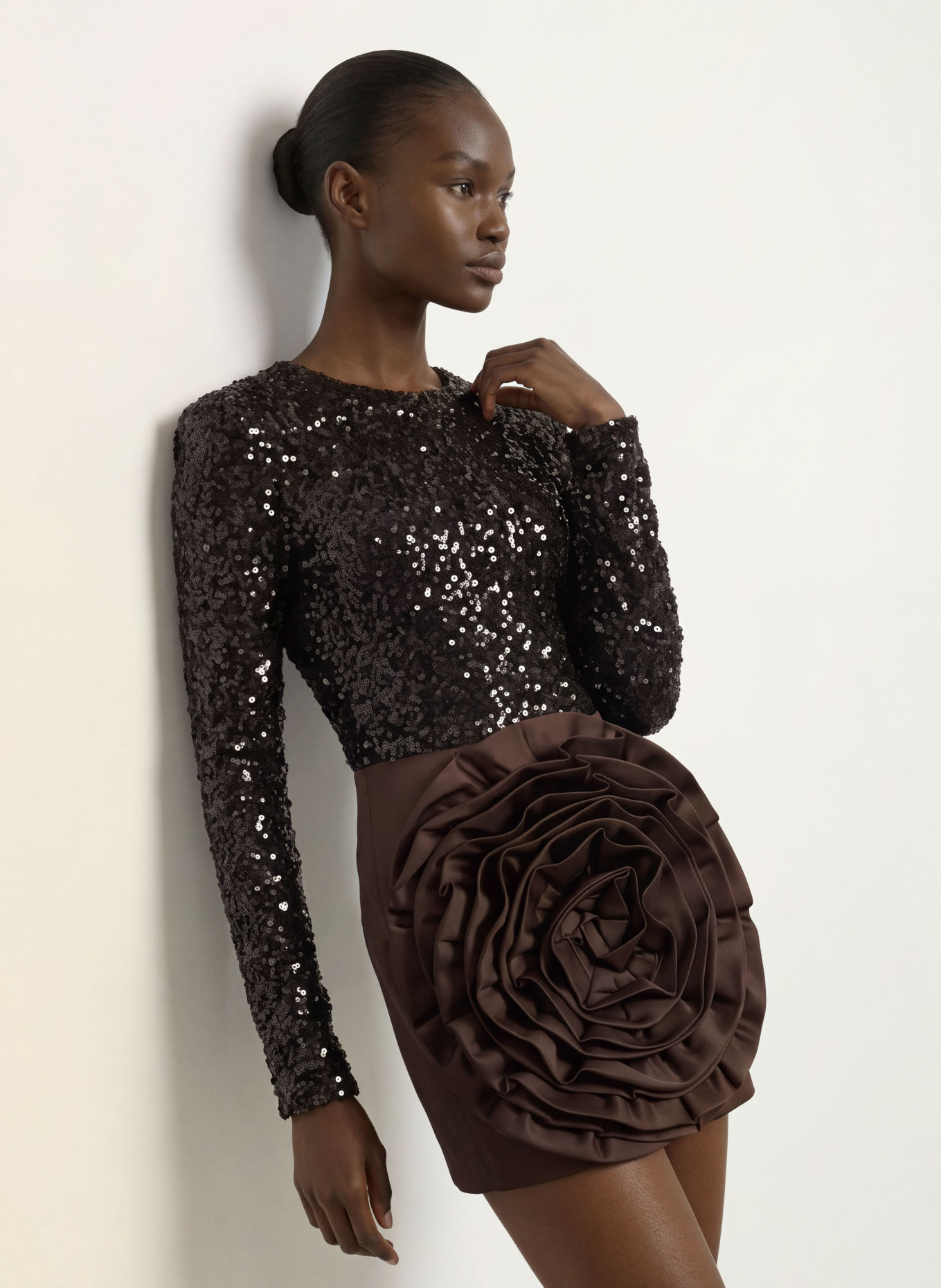ROTATE Cocktailkleid im Materialmix mit Pailletten: DUNKELBRAUN