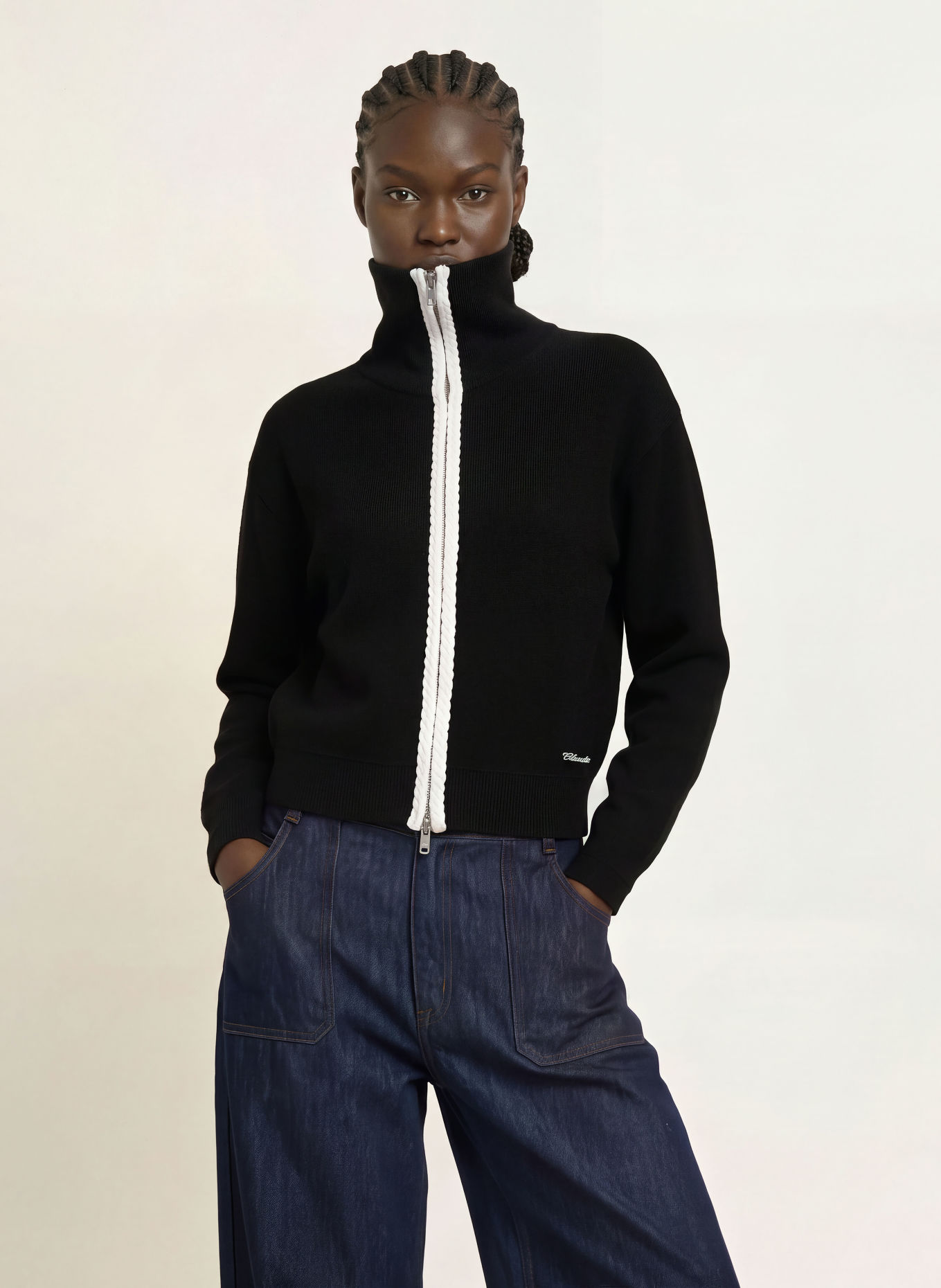 CLAUDIE PIERLOT Strickjacke: SCHWARZ / WEISS