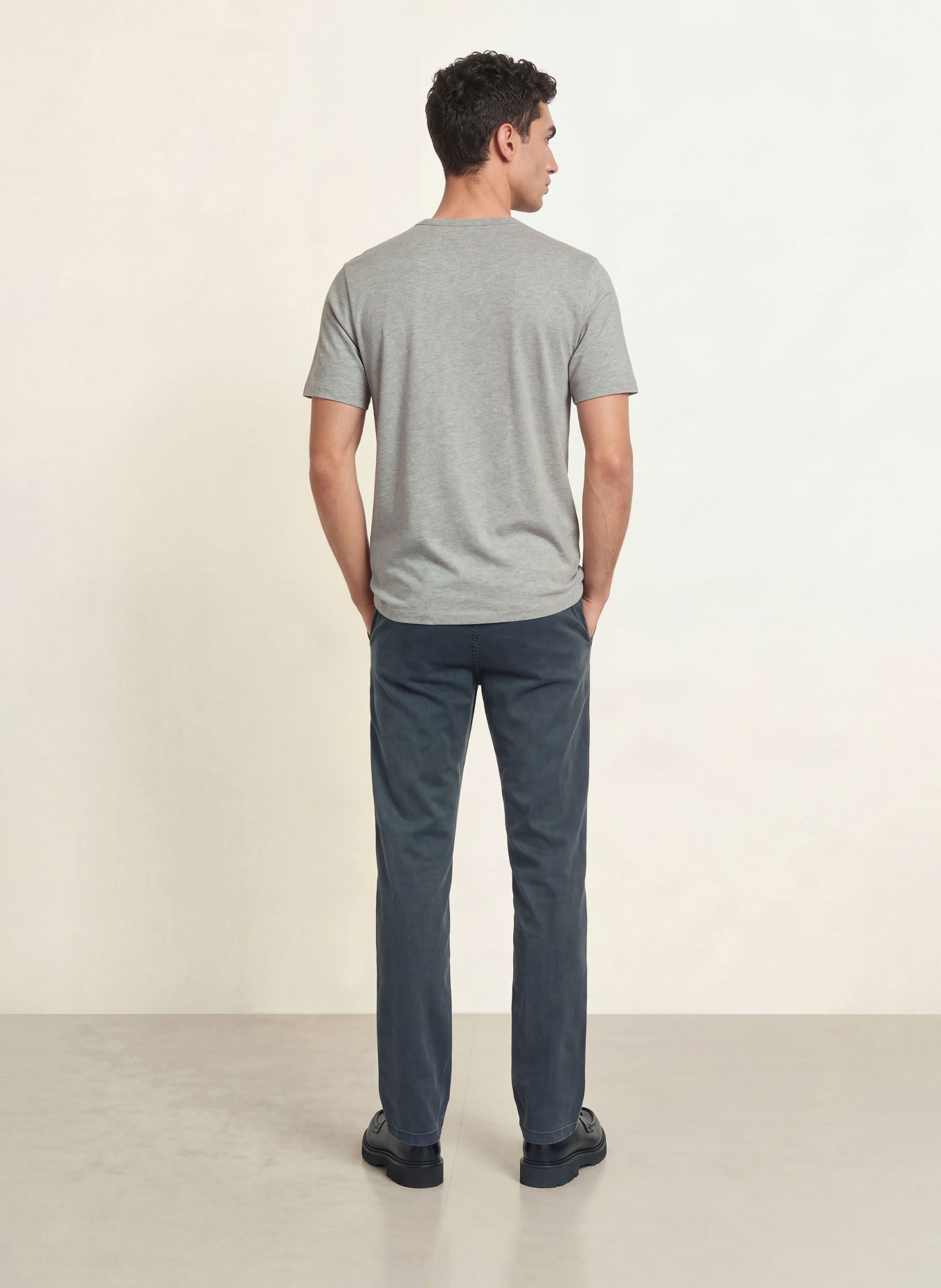 FAHERTY T-Shirt: GRAU