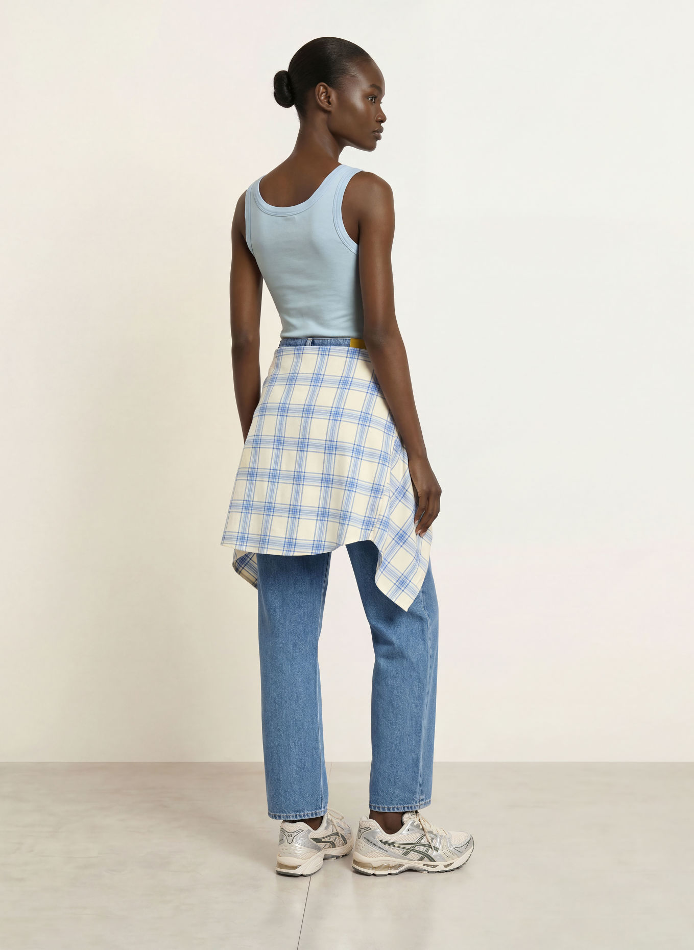 OH APRIL Top JUNIE: HELLBLAU