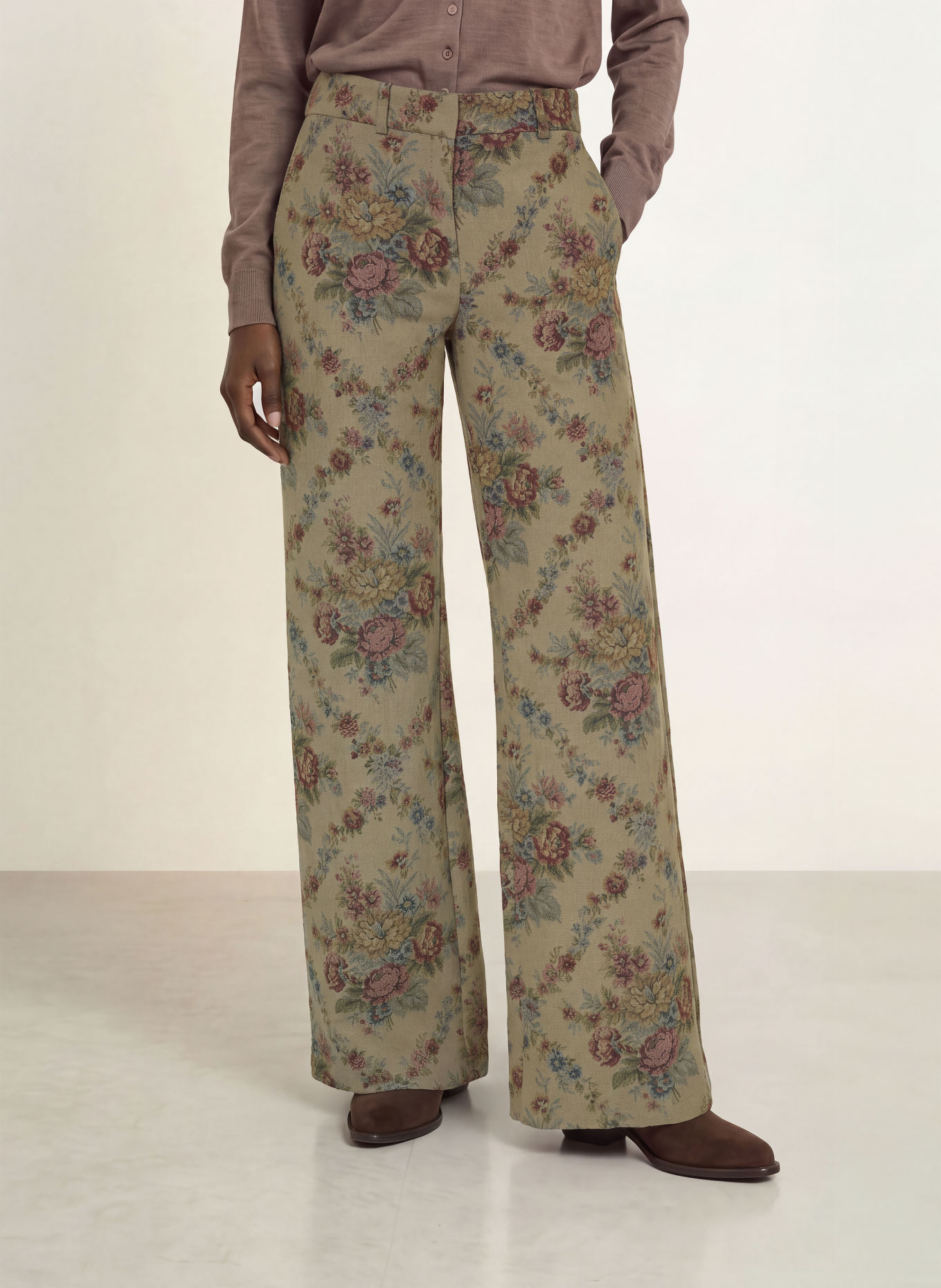 ba&sh Marlenehose REMEA aus Jacquard: KHAKI / DUNKELROT / OLIV