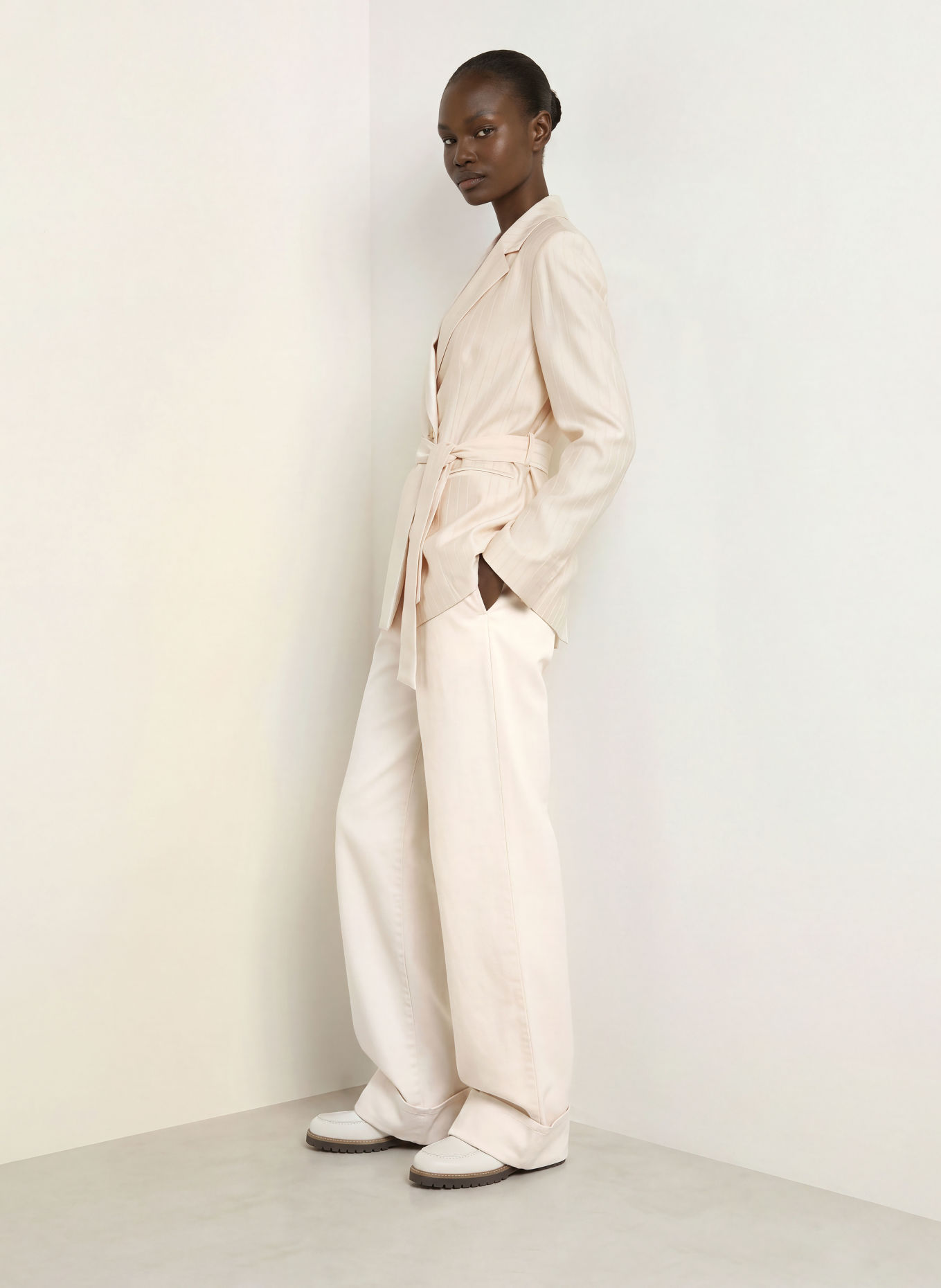 CLAUDIE PIERLOT Satinblazer: ECRU
