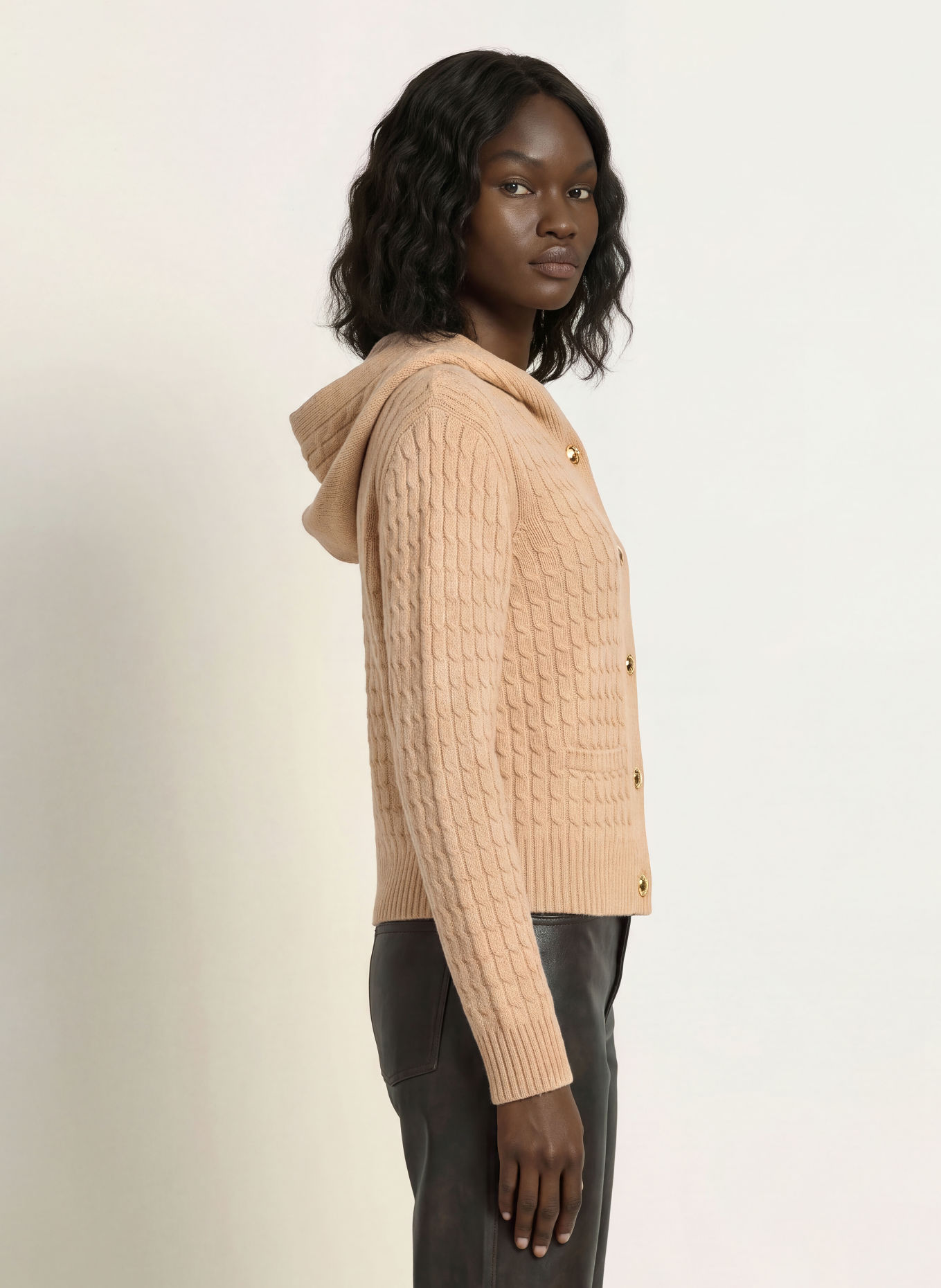 maje Strickjacke: BEIGE / GOLD