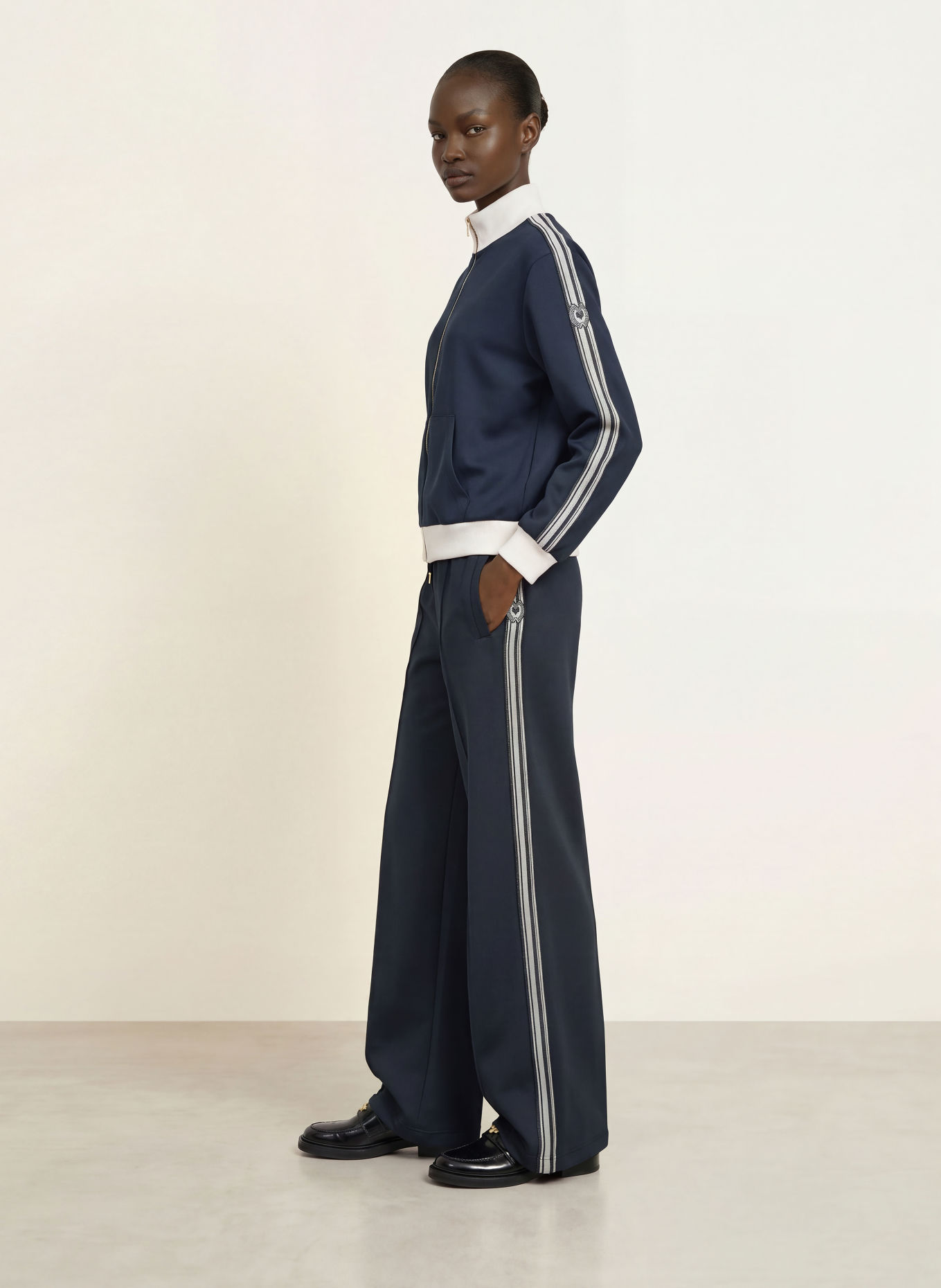 maje Sweatjacke mit Galonstreifen: DUNKELBLAU / ECRU