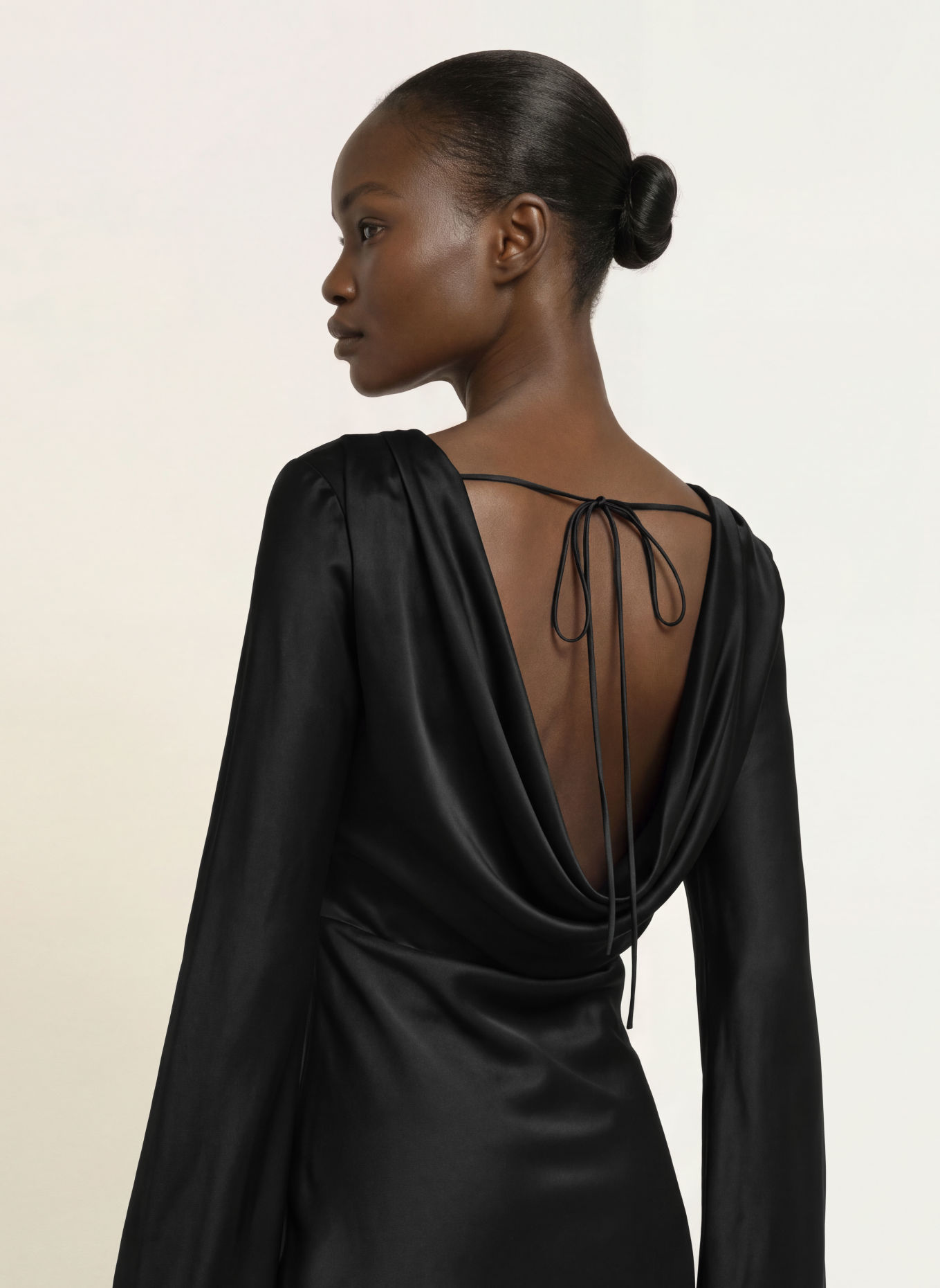 SERENITY Cocktailkleid STEFANIA aus Seide: SCHWARZ
