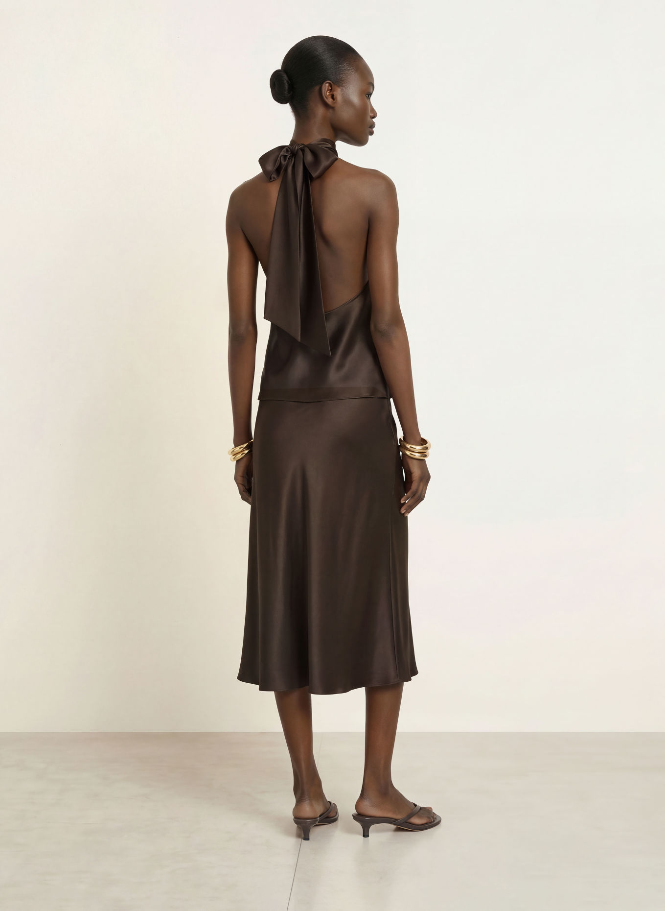 SERENITY AMORE Satin Top, made of silk: DARK BROWN