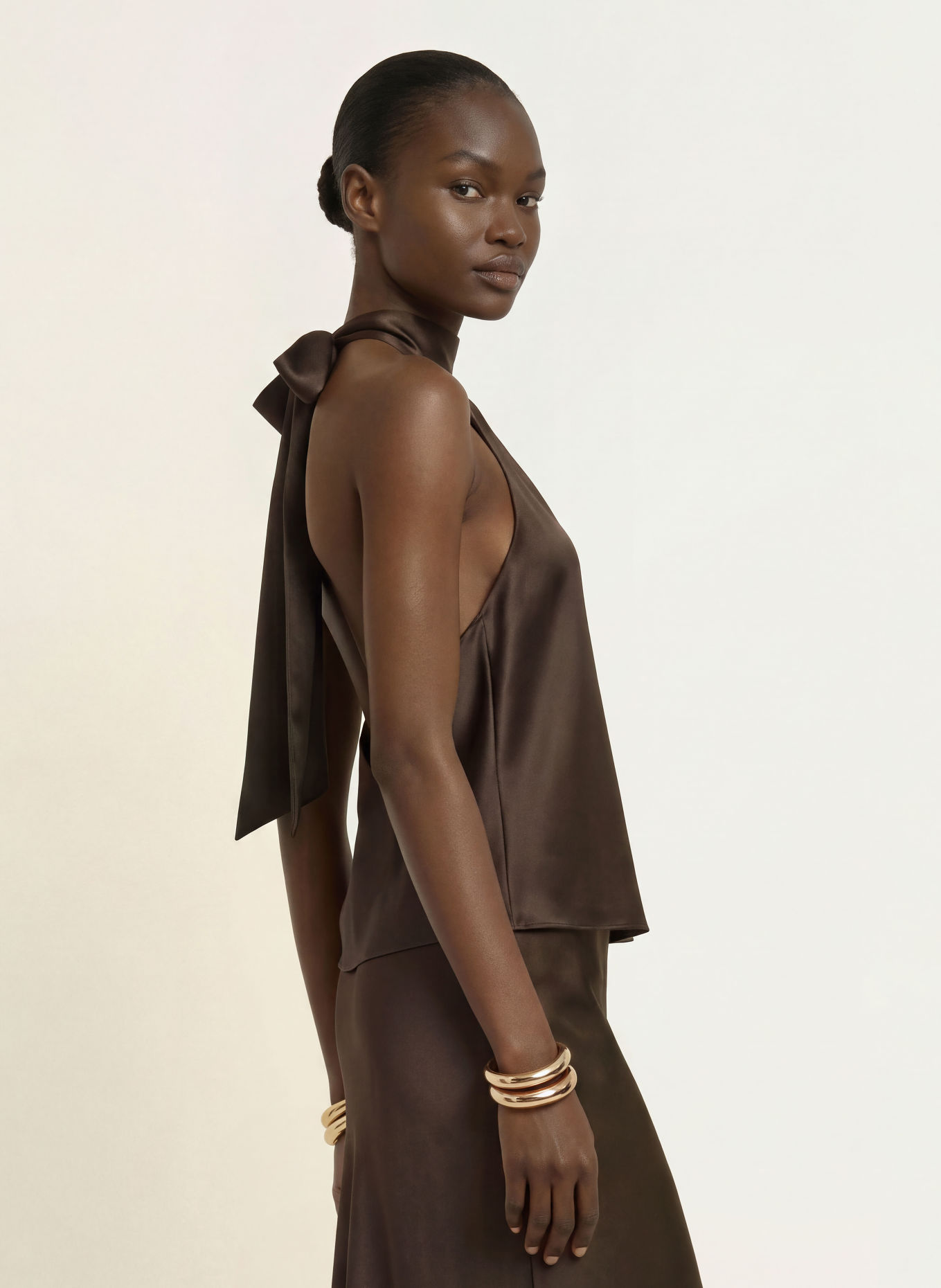 SERENITY AMORE Satin Top, made of silk: DARK BROWN