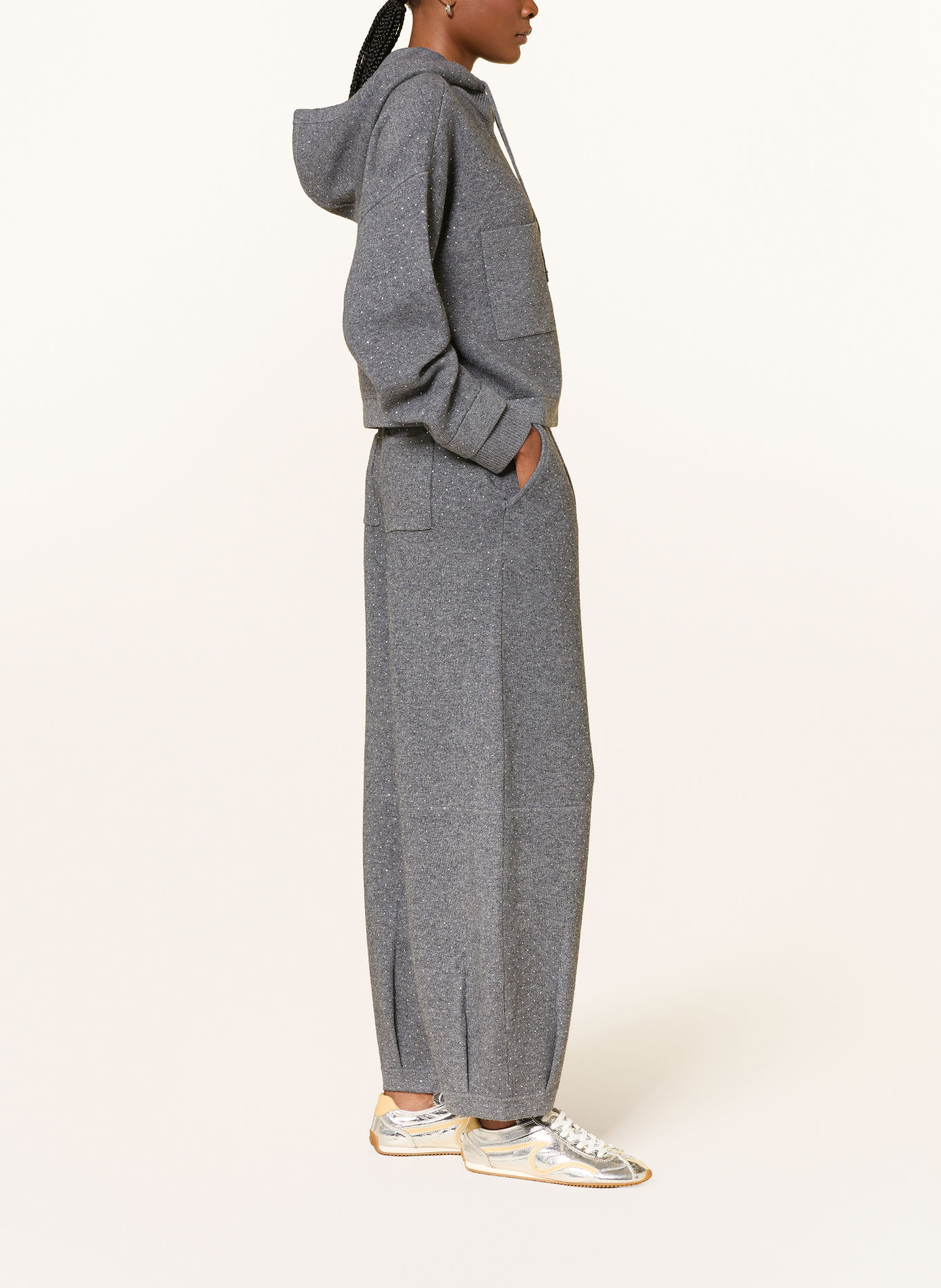 SANDRO Strickhose mit Schmucksteinen: GRAU