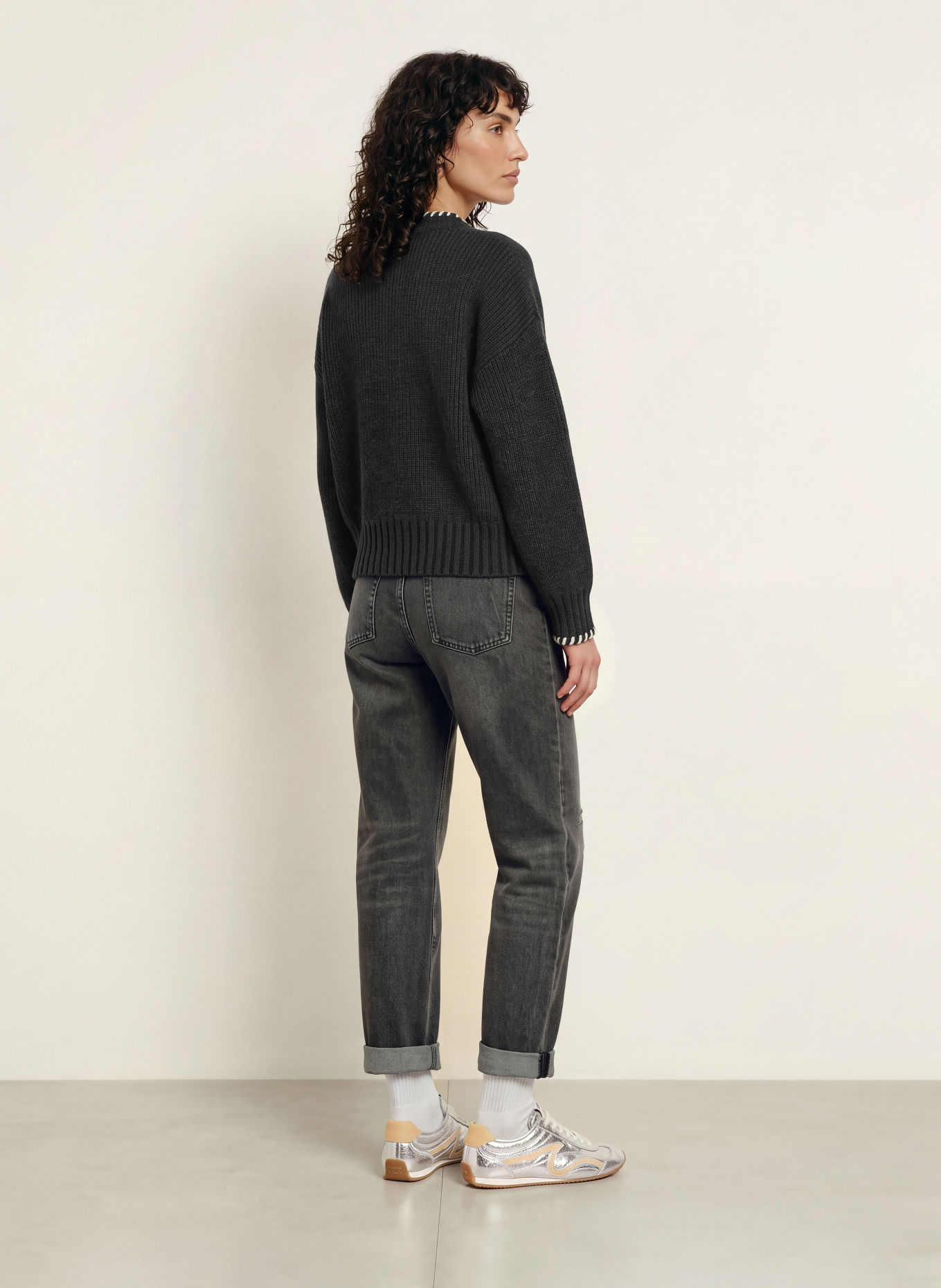 SANDRO Pullover: DUNKELGRAU / ECRU