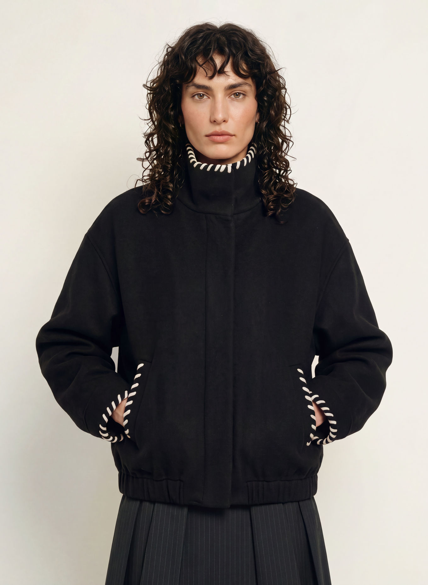 SANDRO Blouson: SCHWARZ / ECRU
