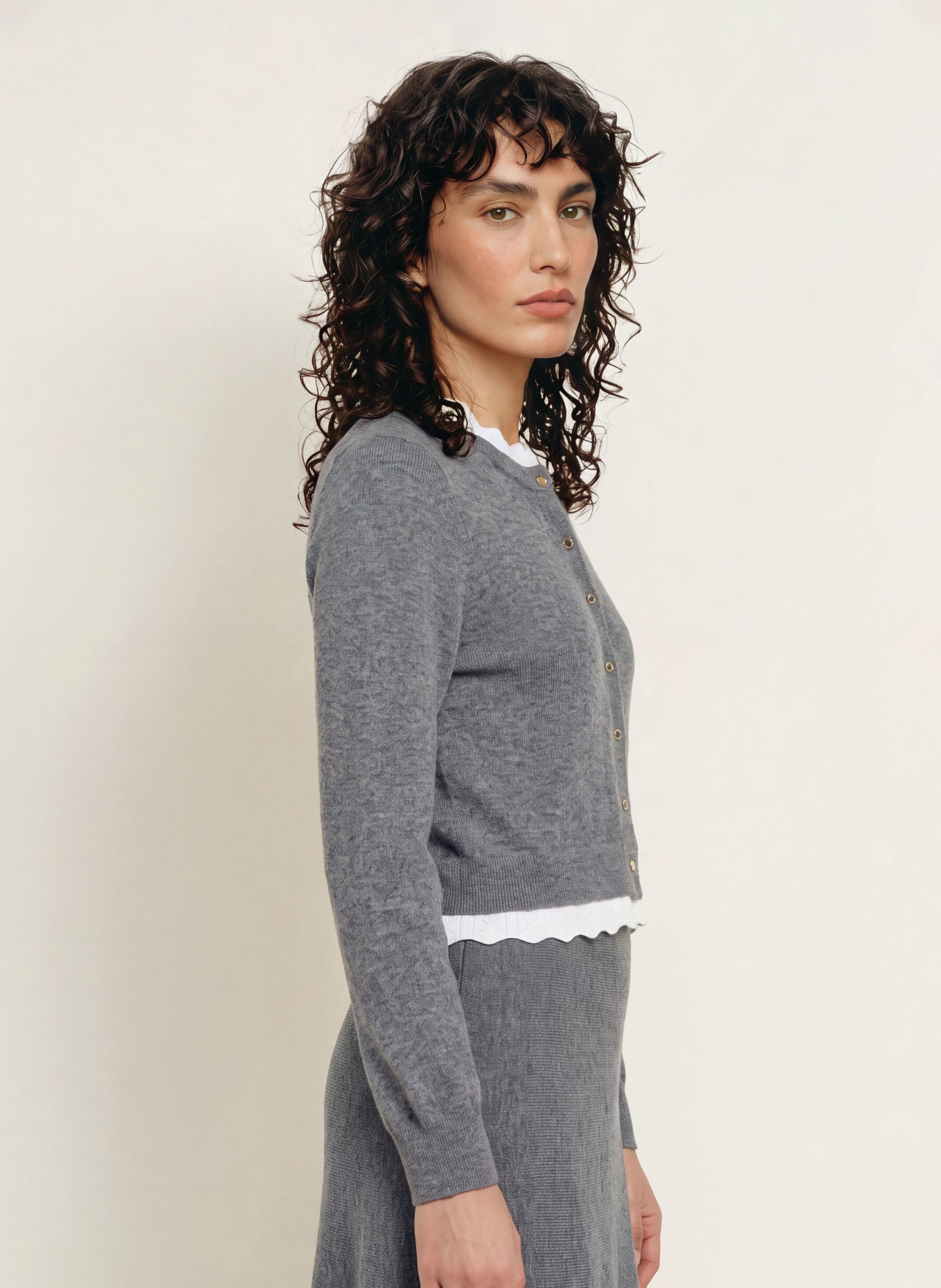 SANDRO Strickkleid: GRAU / ECRU
