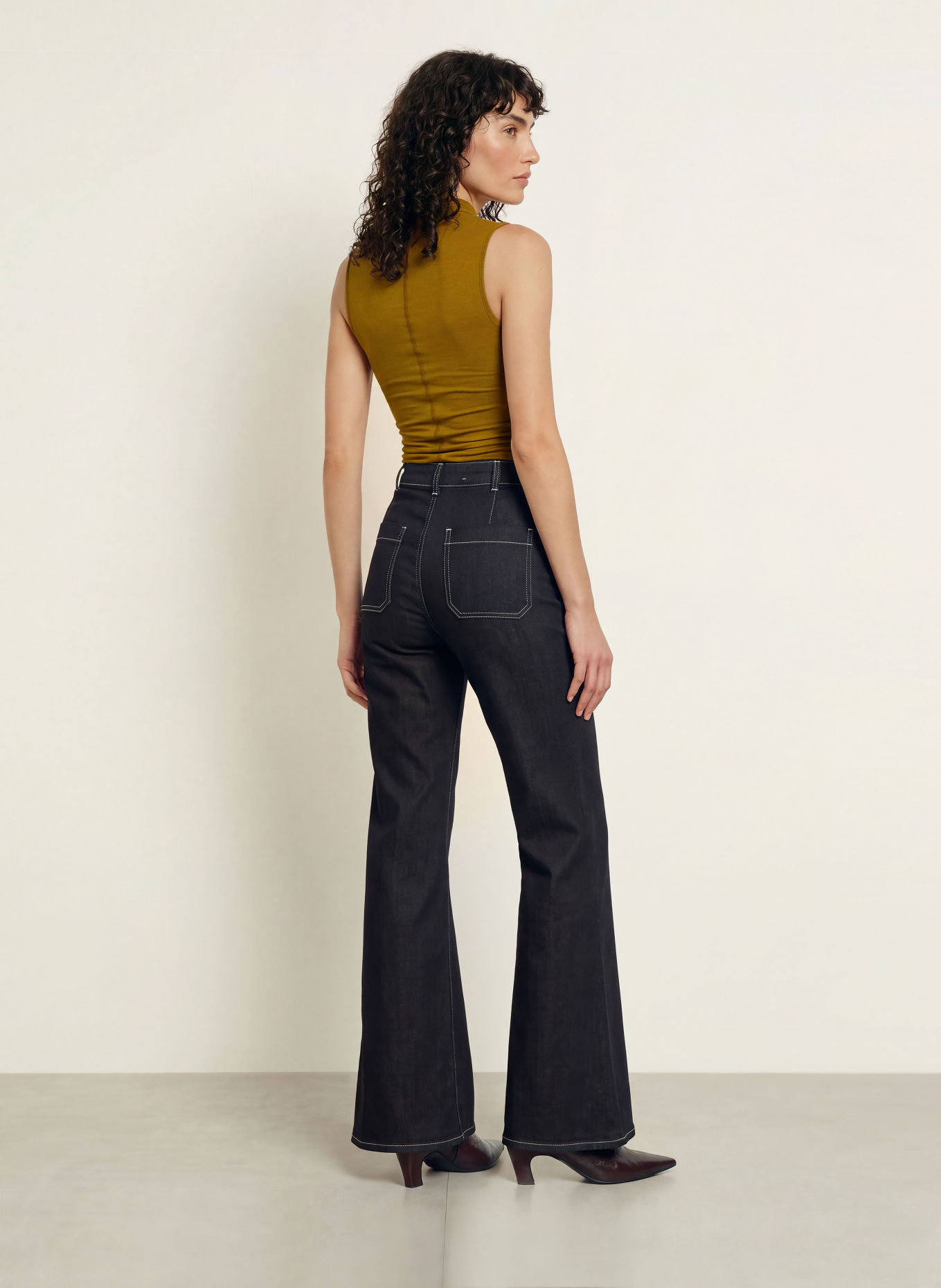 REISS Top CORINNE: KAKI