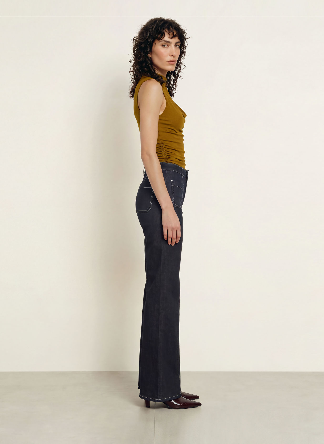 REISS Top CORINNE: KAKI
