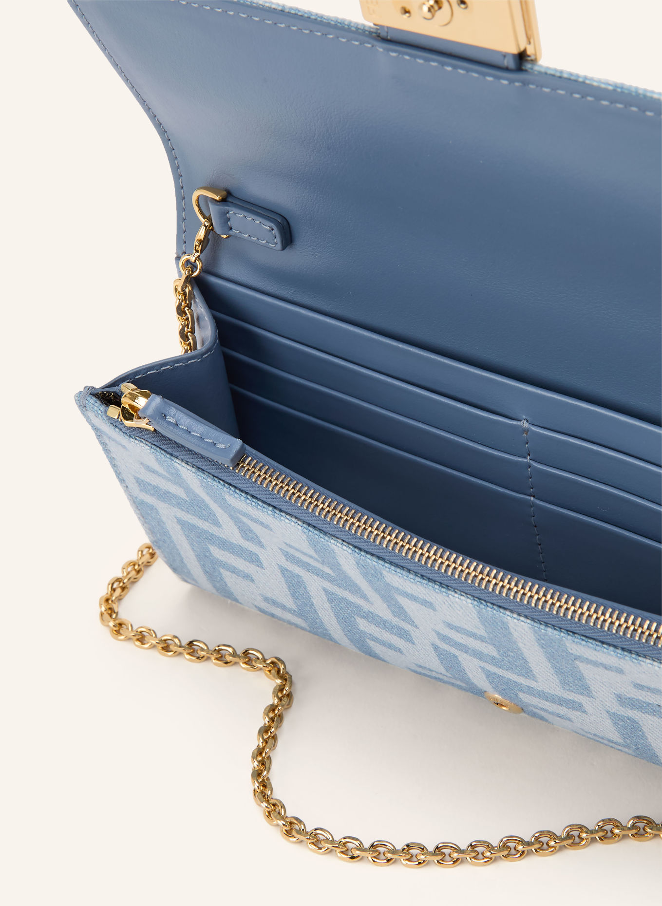 FENDI Wallet on Chain: HELLBLAU / GOLD / BLAU