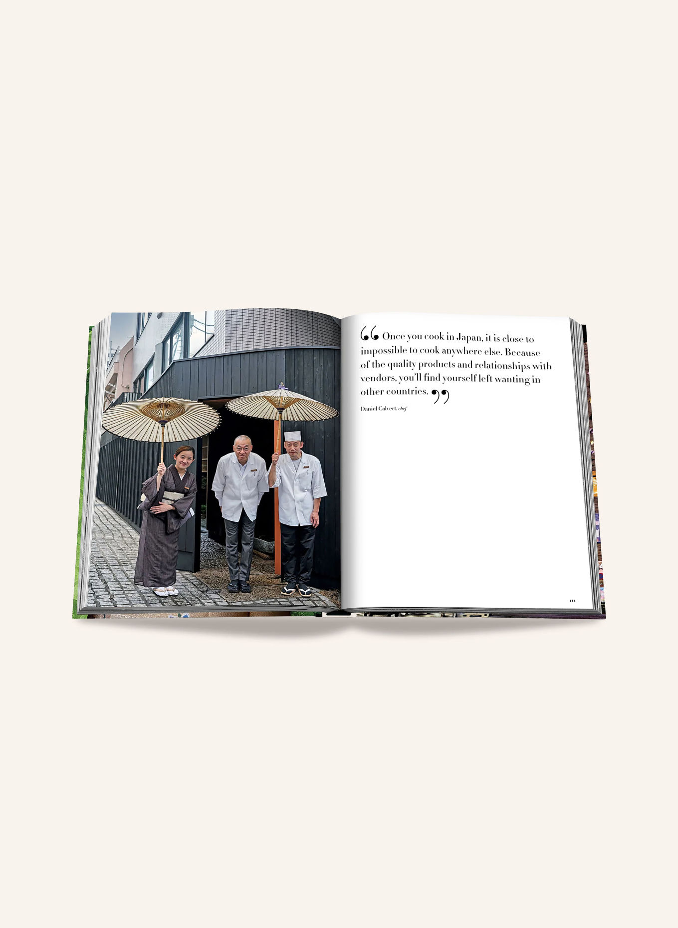 ASSOULINE Book: TOKYO CHIC: CREAM / GOLD / GREEN