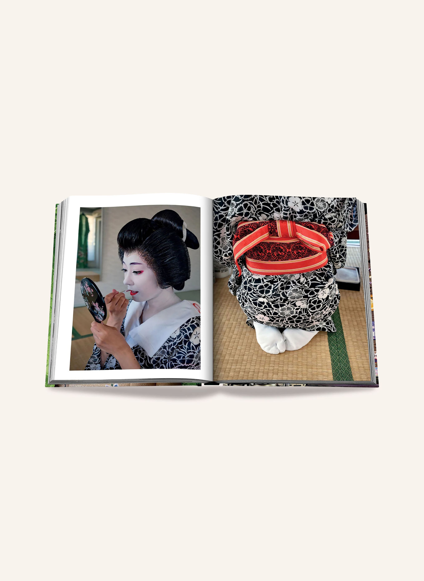 ASSOULINE Book: TOKYO CHIC: CREAM / GOLD / GREEN